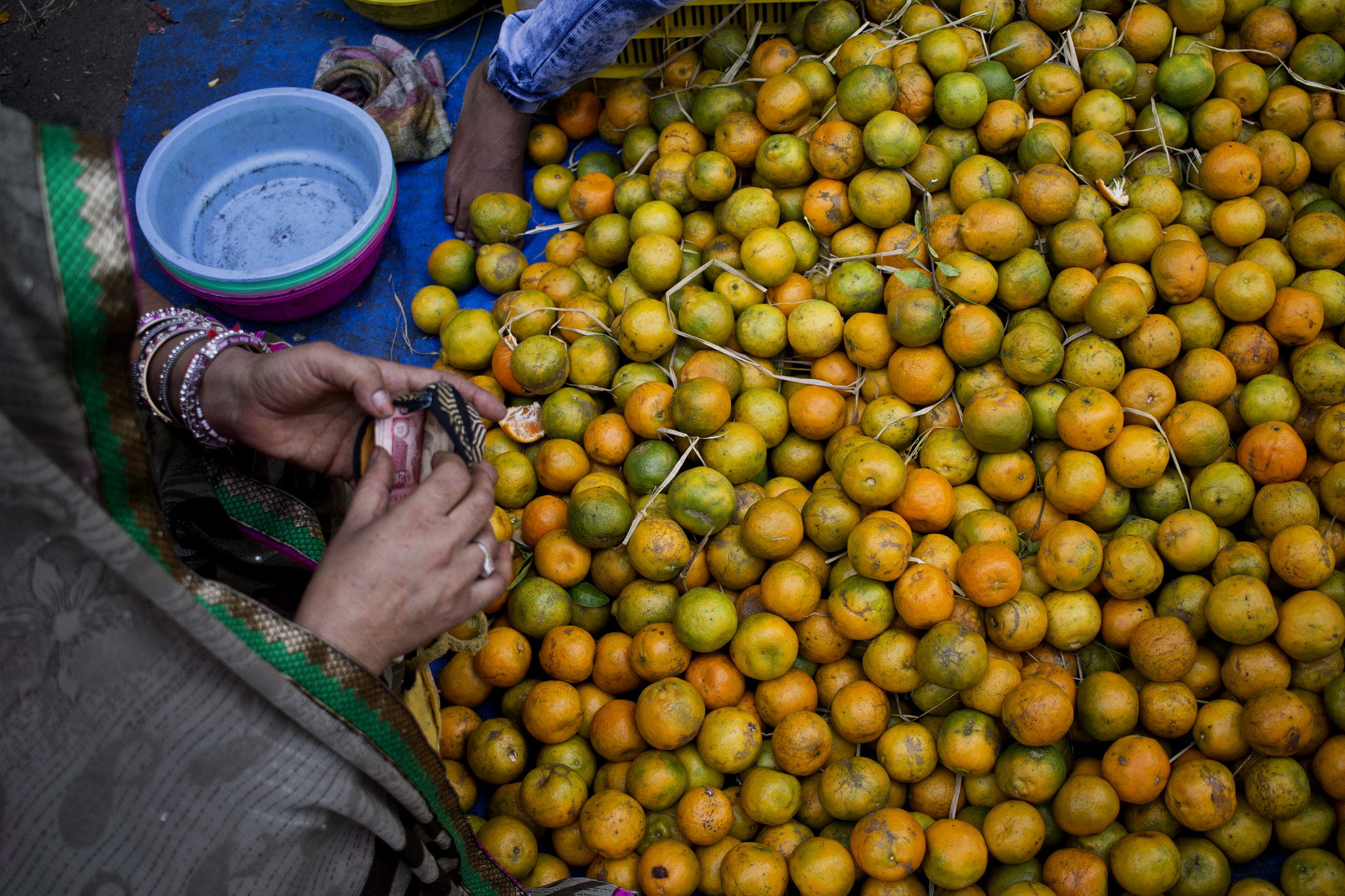 Canon EF-S 24mm F2.8 STM sample photo. Market view photography
