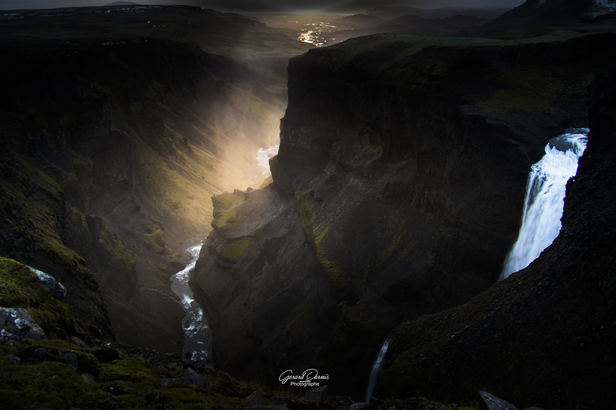 Canon EF-S 17-85mm F4-5.6 IS USM sample photo. The bowels of the earth photography
