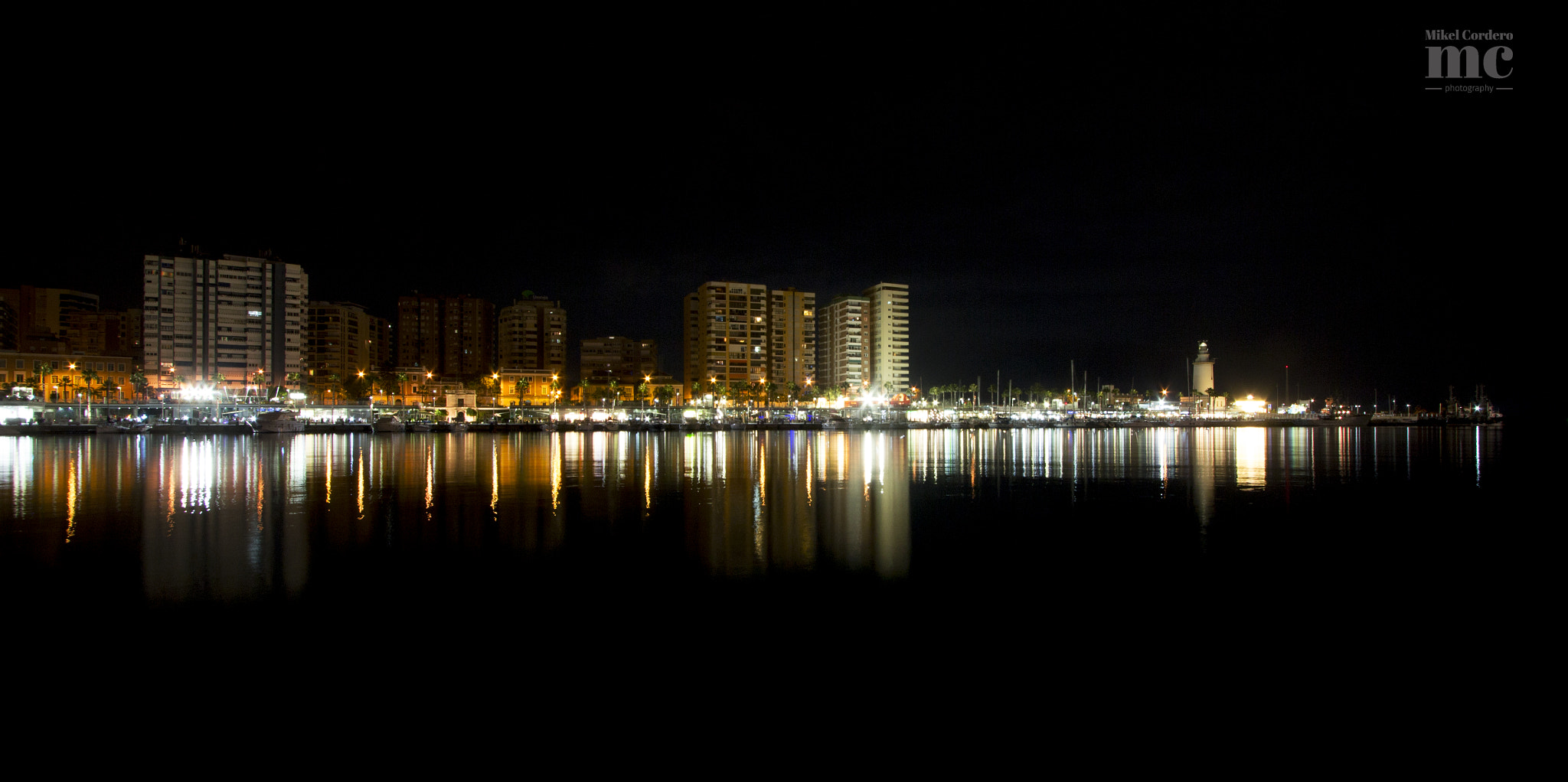 Canon EF-S 10-22mm F3.5-4.5 USM sample photo. Málaga noce photography