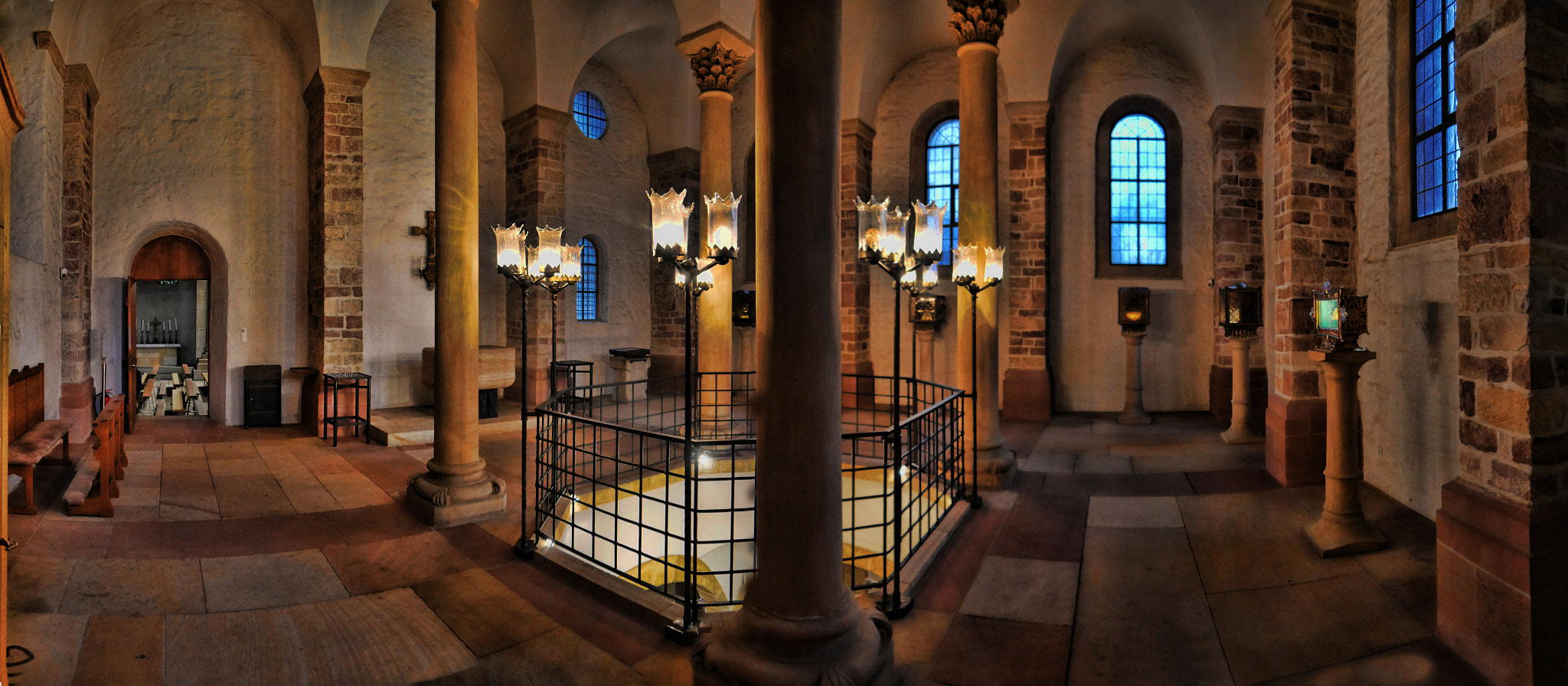 Panasonic Lumix DMC-GX7 sample photo. Speyer chapel photography