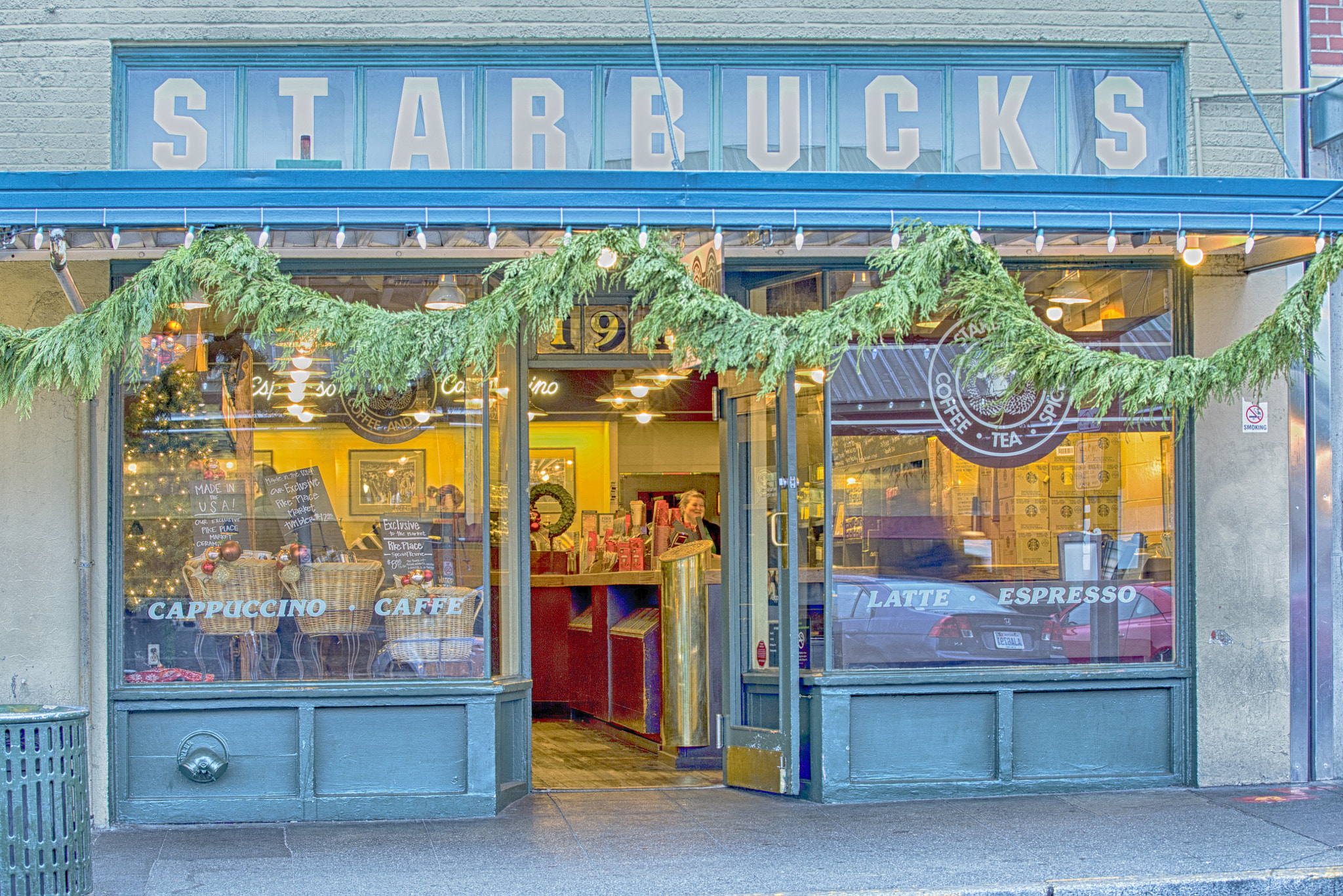 Canon EOS-1D C sample photo. The first starbucks store photography