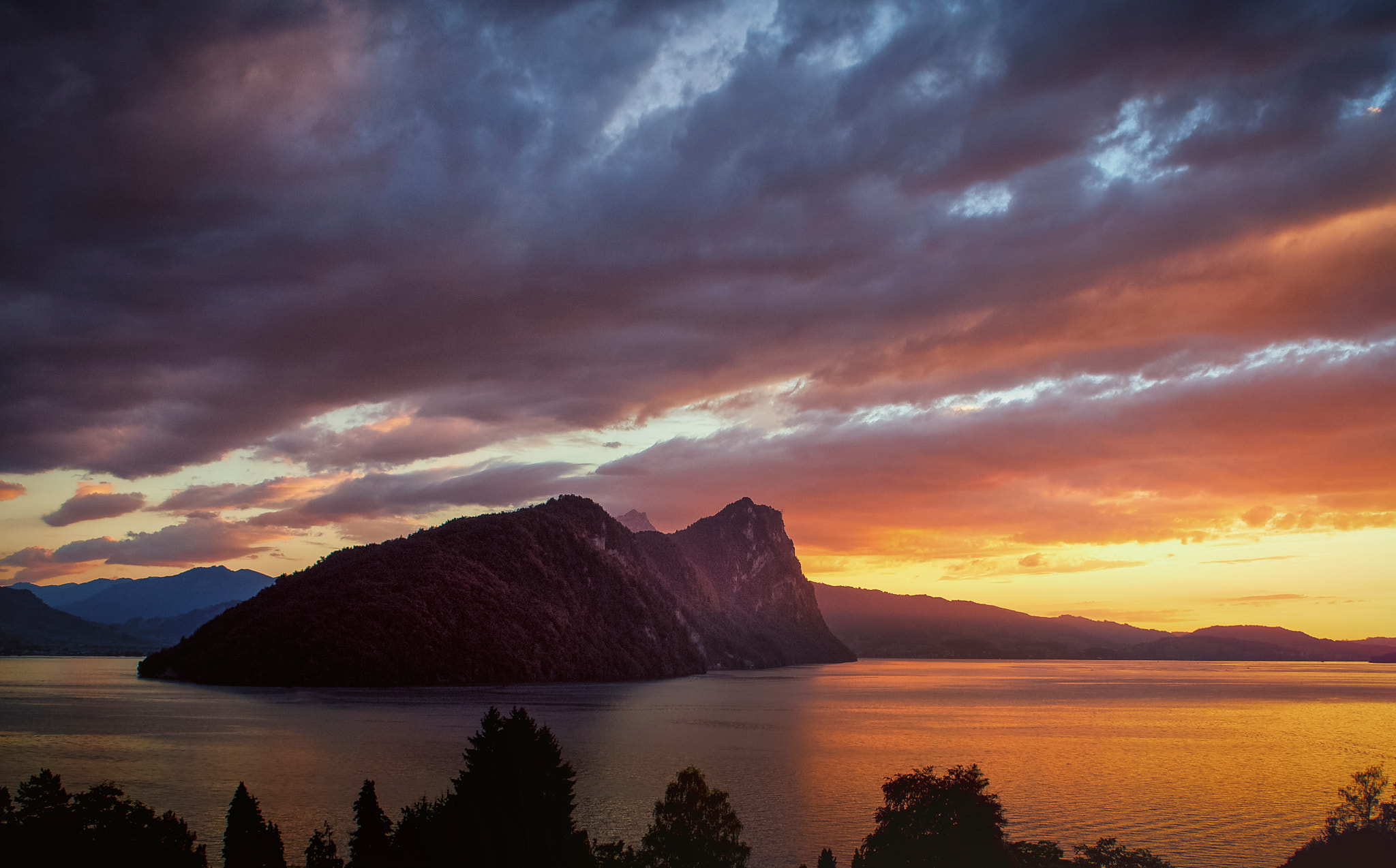 Olympus OM-D E-M5 sample photo. Lake lucerne sunset iii photography