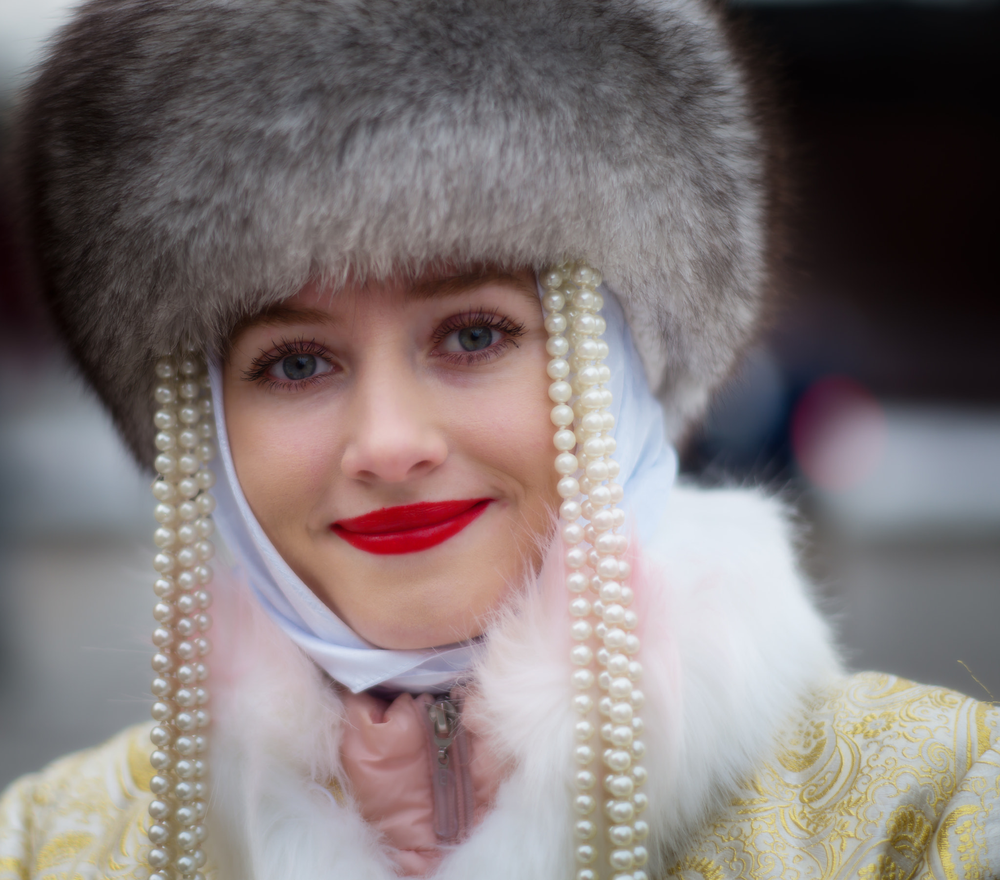 Leica APO-Summicron-M 90mm F2 ASPH sample photo. City and people photography