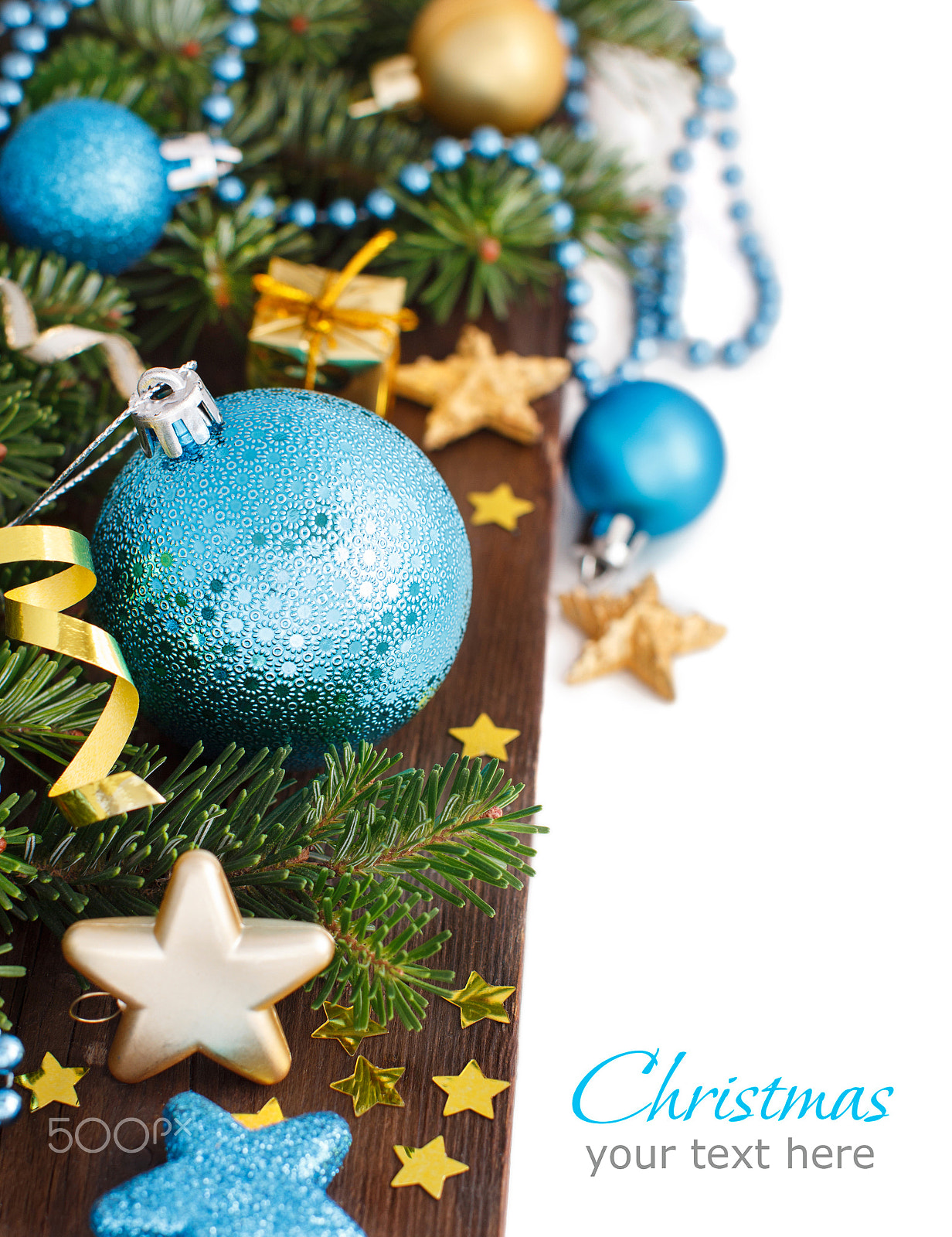 Canon EOS 650D (EOS Rebel T4i / EOS Kiss X6i) + Canon EF 50mm F1.2L USM sample photo. Turquoise and golden christmas ornaments border photography