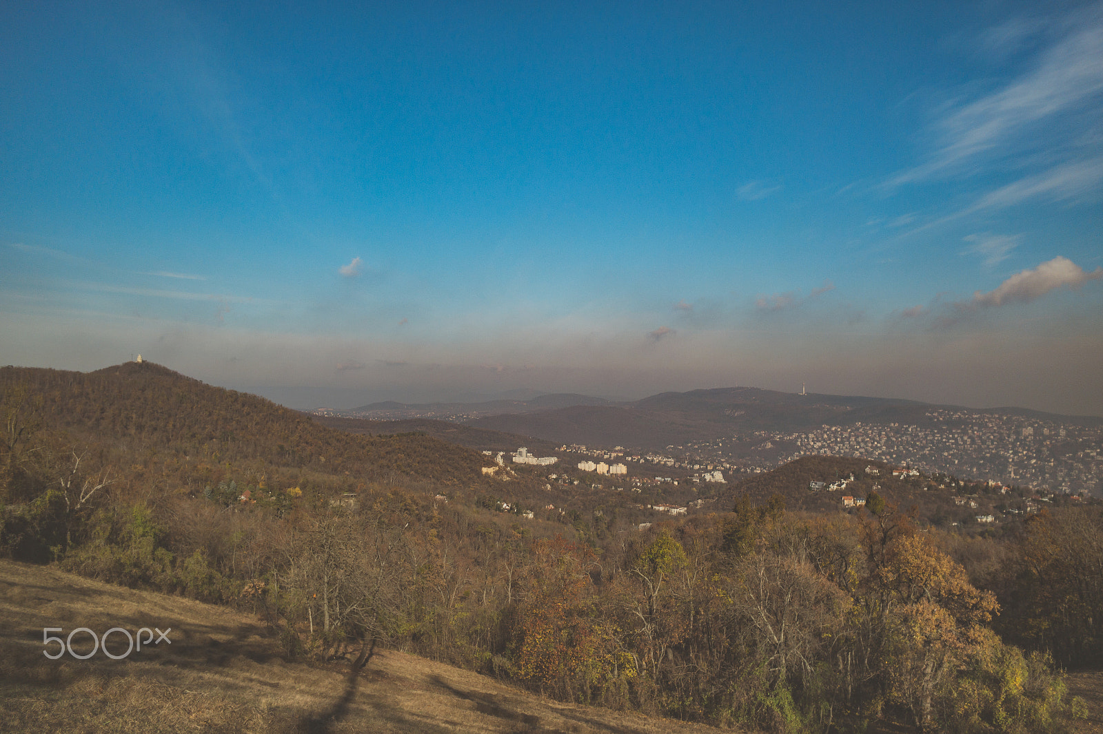 Samsung NX 16mm F2.4 Pancake sample photo. Late autumn in budapest photography