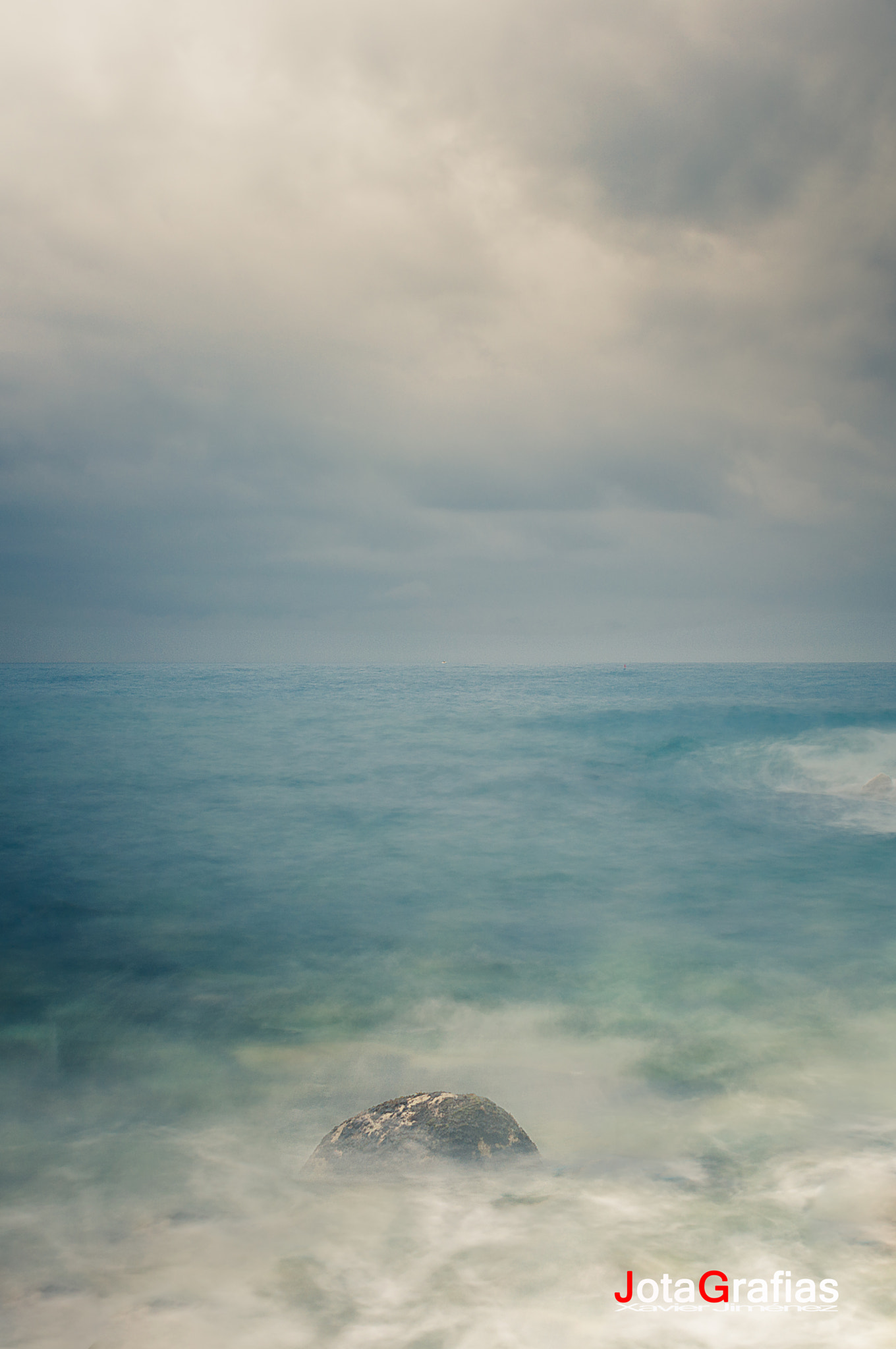 AF Zoom-Nikkor 28-85mm f/3.5-4.5 sample photo. Cala s'agulla photography