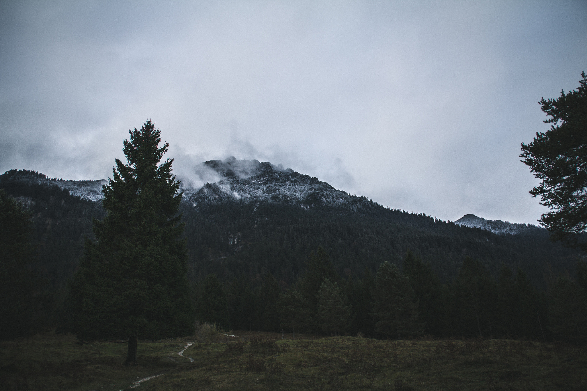 Canon EOS 60D sample photo. Cloudy. photography