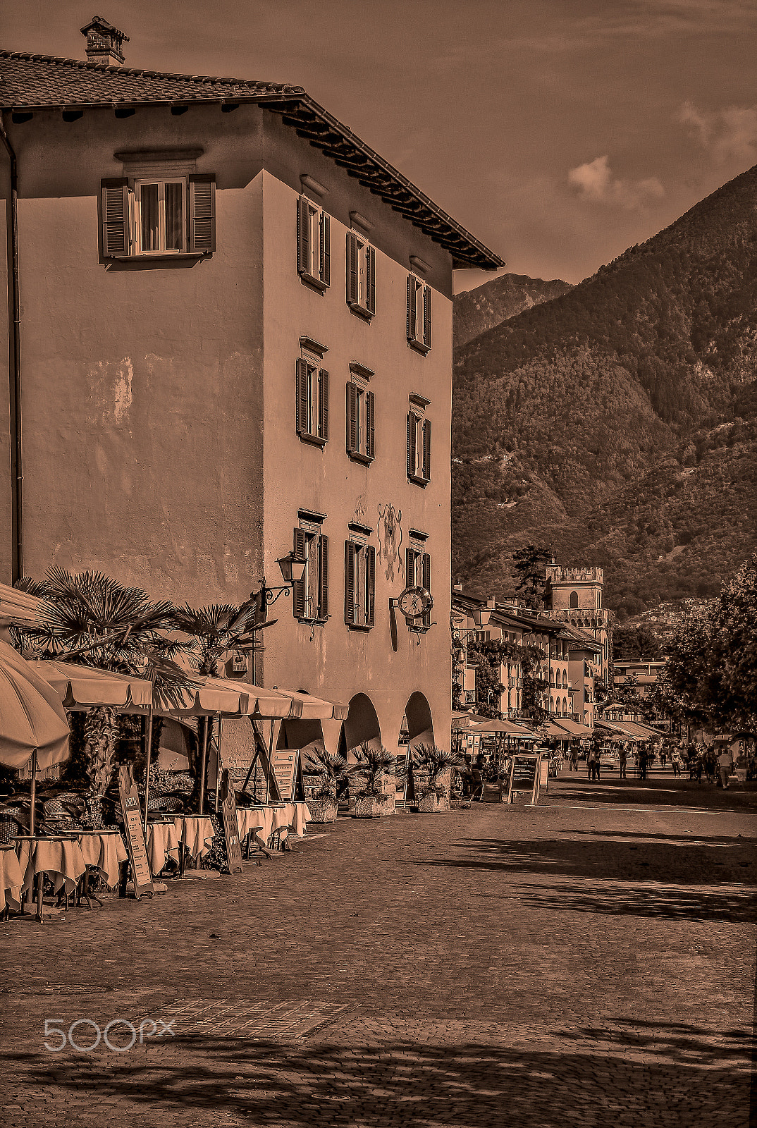 Canon EOS 100D (EOS Rebel SL1 / EOS Kiss X7) sample photo. Ascona ... an old touch photography