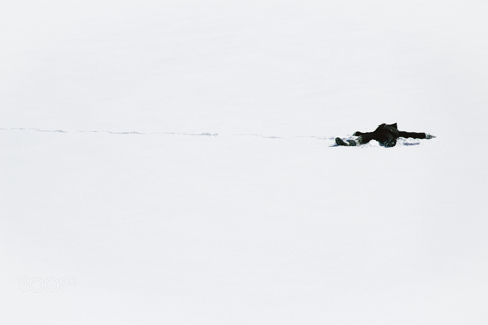 Canon EOS 600D (Rebel EOS T3i / EOS Kiss X5) sample photo. Snow angel photography