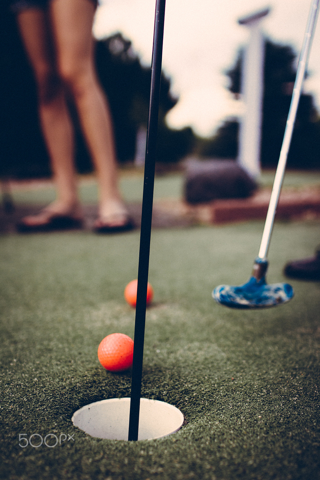 Sigma 30mm F1.4 EX DC HSM sample photo. Mini golf with friends photography