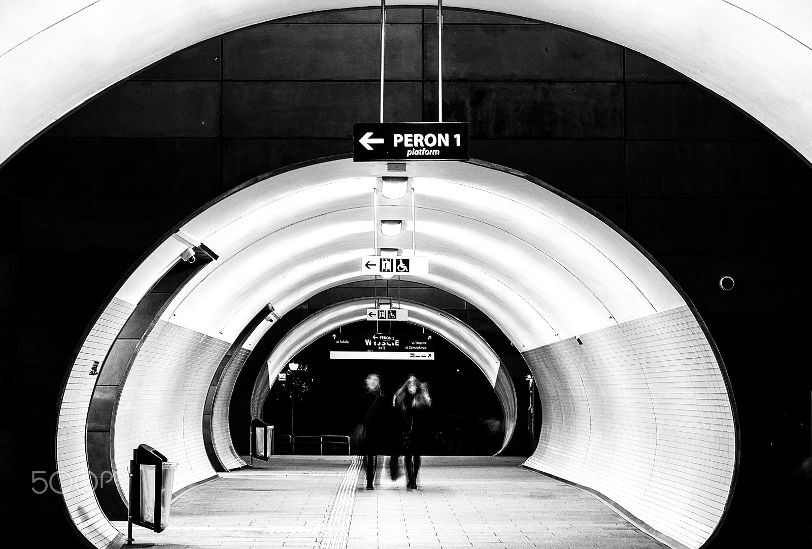 Pentax K-3 + Pentax smc FA 50mm F1.4 sample photo. The tunnel photography