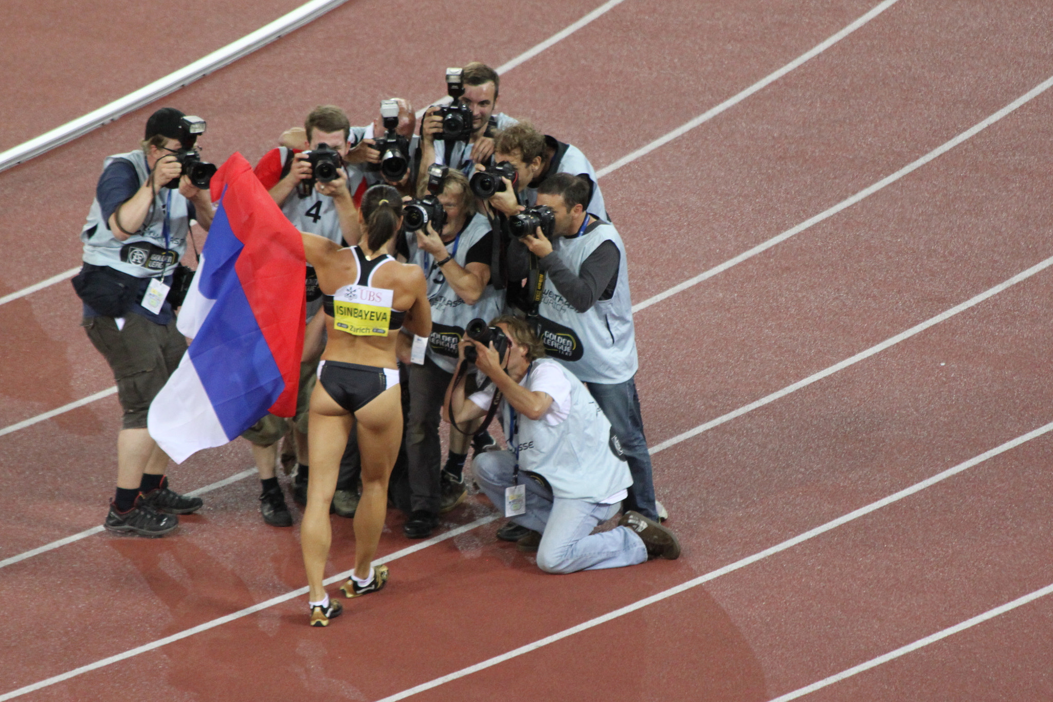 Canon EF 70-300mm F4-5.6 IS USM sample photo. Celebration photography