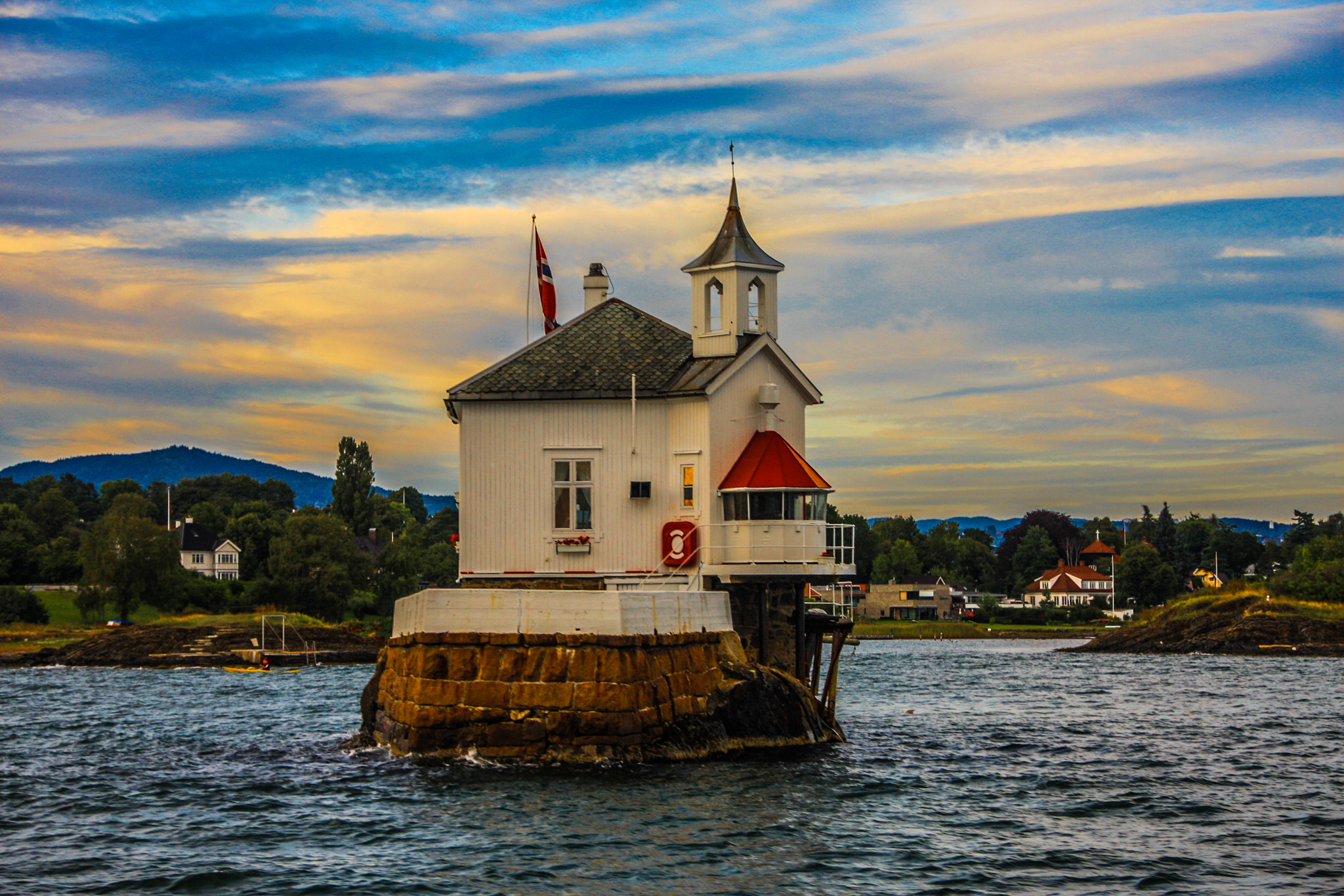 Sigma 18-250mm F3.5-6.3 DC OS HSM sample photo. Oslo fjord lighthouse photography
