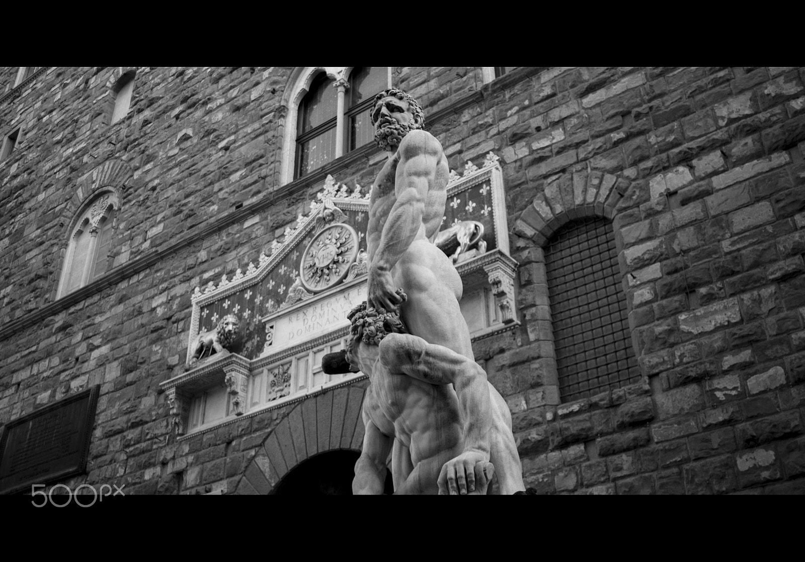 Canon EF-S 24mm F2.8 STM sample photo. Img photography