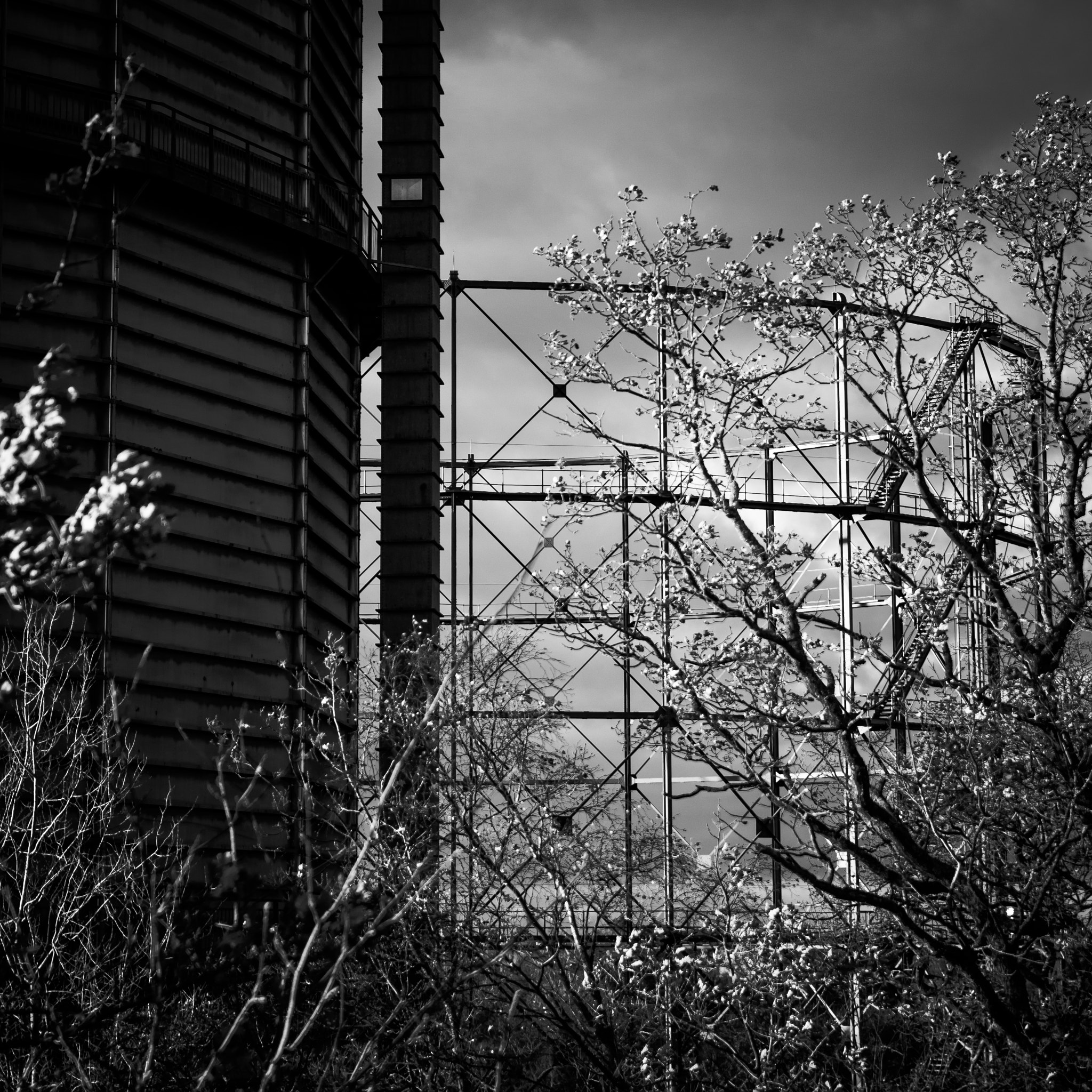 Canon EOS M3 sample photo. Stockholm - the old gas-holder photography