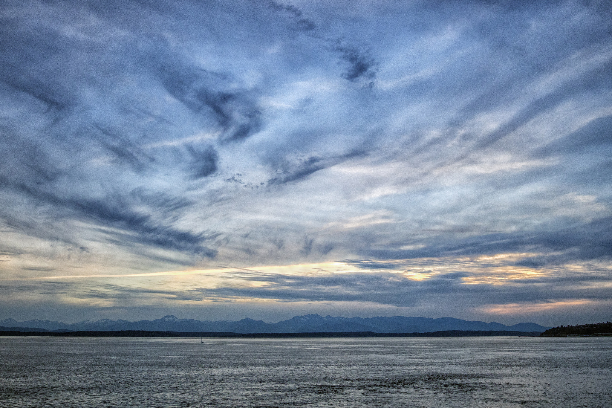 ZEISS Milvus 21mm F2.8 sample photo. Bold seattle sky photography