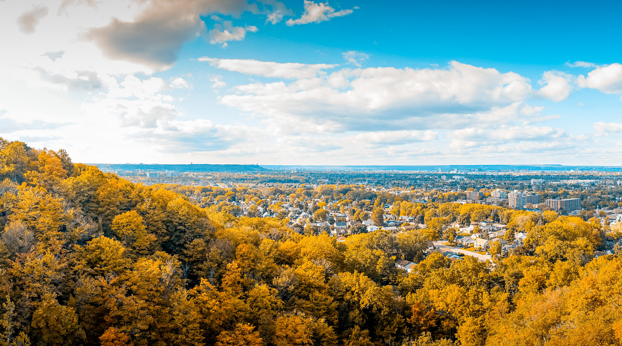 Sony FE PZ 28-135mm F4 G OSS sample photo. Hamilton ontario photography