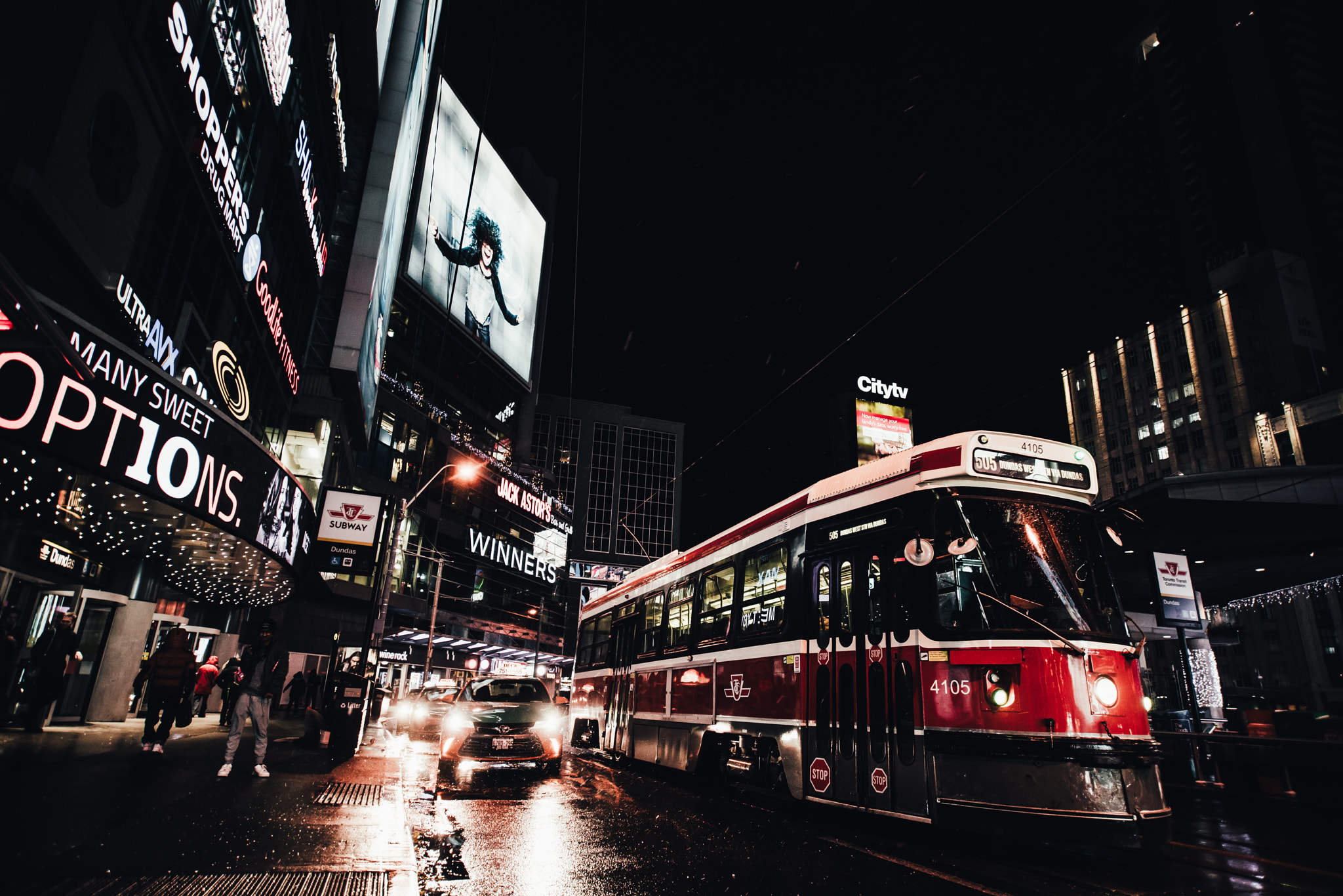 Sony a7R II + Sigma 10-20mm F3.5 EX DC HSM sample photo. Toronto's first snowfall photography