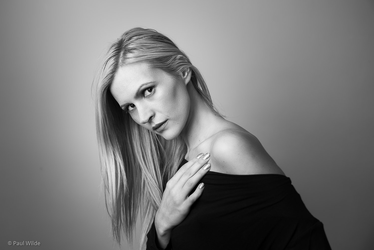 Nikon D600 + Sigma 24-105mm F4 DG OS HSM Art sample photo. Elena k (mono) photography