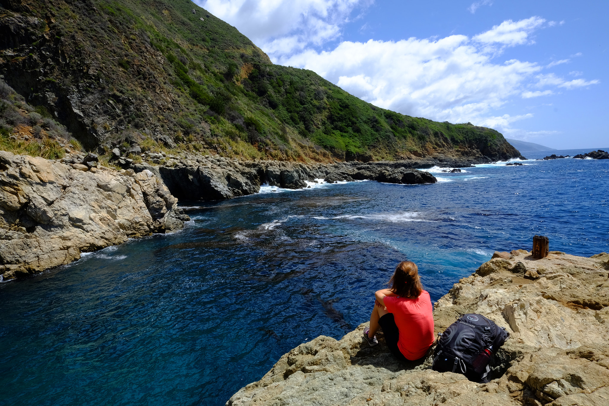 Fujifilm X-T1 + ZEISS Touit 12mm F2.8 sample photo. Woman at partington cove, big sur, california photography