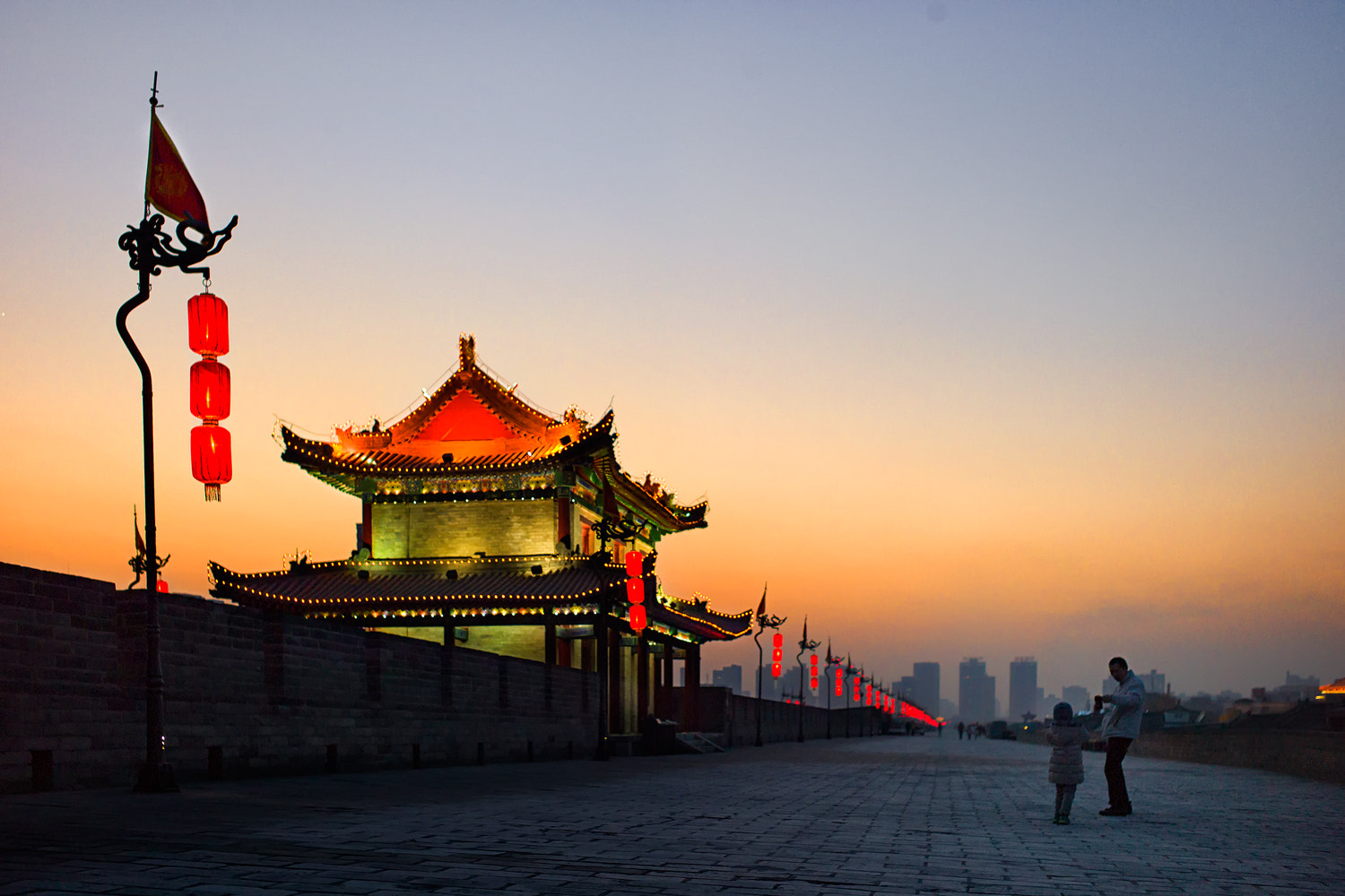 Leica M9 + Leica Summicron-M 35mm F2 ASPH sample photo. Dancing on fortifications of xi'an photography