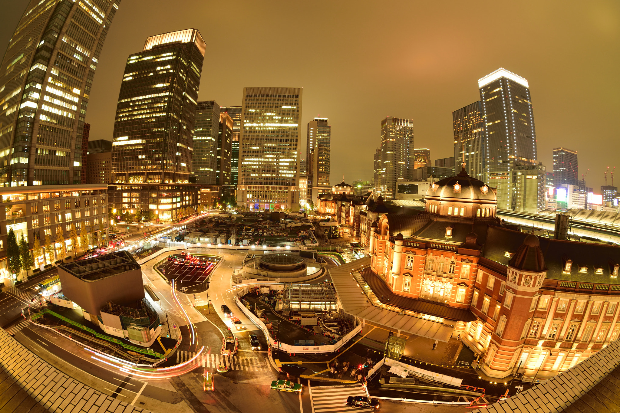 Sigma 10mm F2.8 EX DC HSM Diagonal Fisheye sample photo. Tokyostation photography