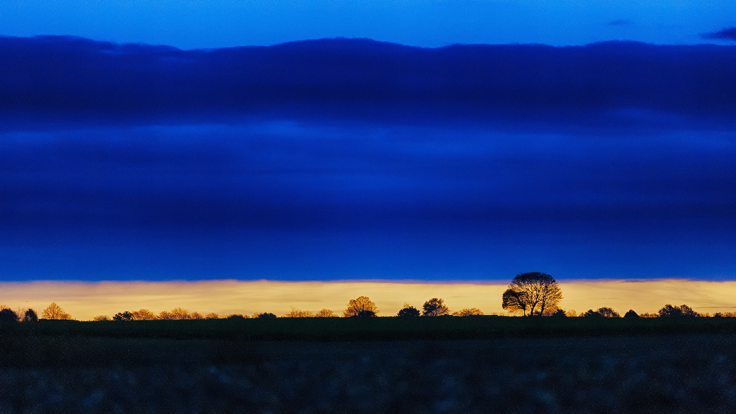Canon EOS-1D Mark III sample photo. Blaue stunde  photography