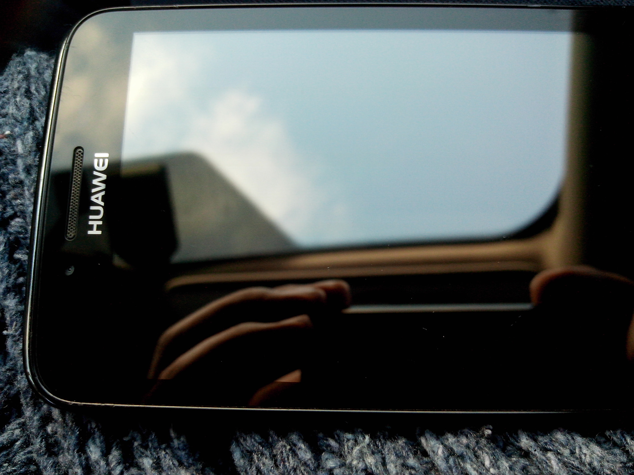 Motorola RAZR D3 sample photo. Reflejos en el celular, camino a casa photography