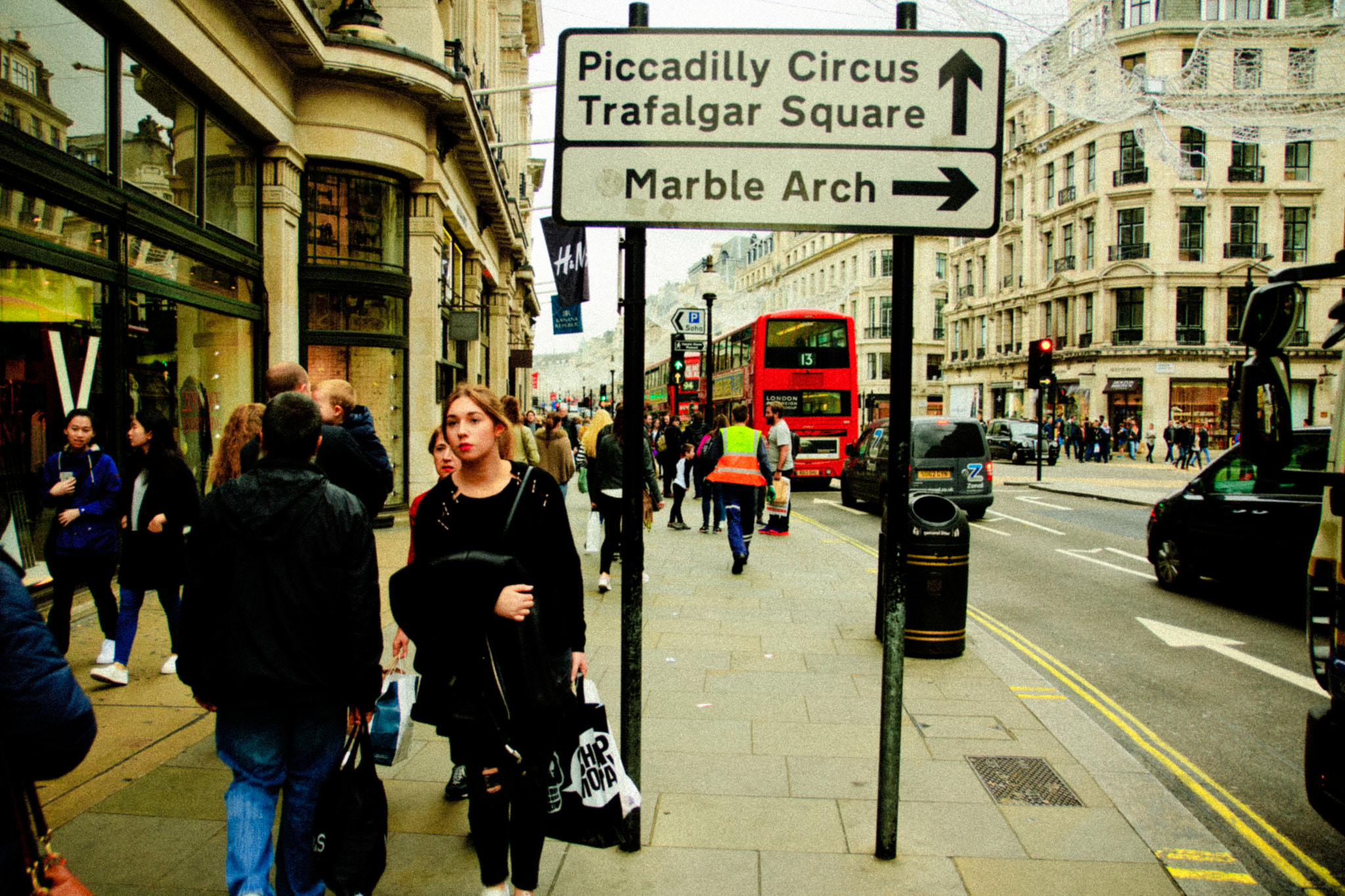 Sony SLT-A65 (SLT-A65V) sample photo. Piccadilly sq photography