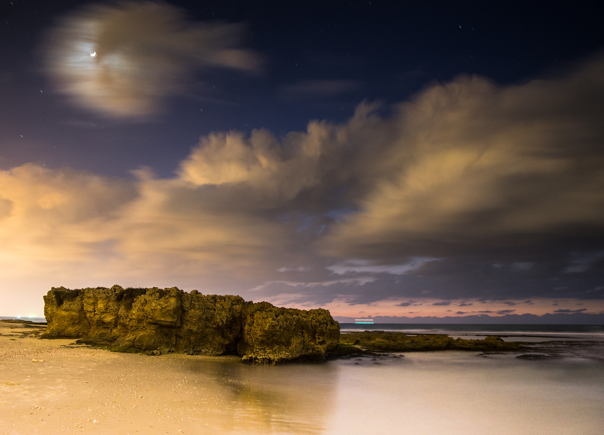Tamron SP 24-70mm F2.8 Di VC USD sample photo. Seascape 147 / moonlight photography