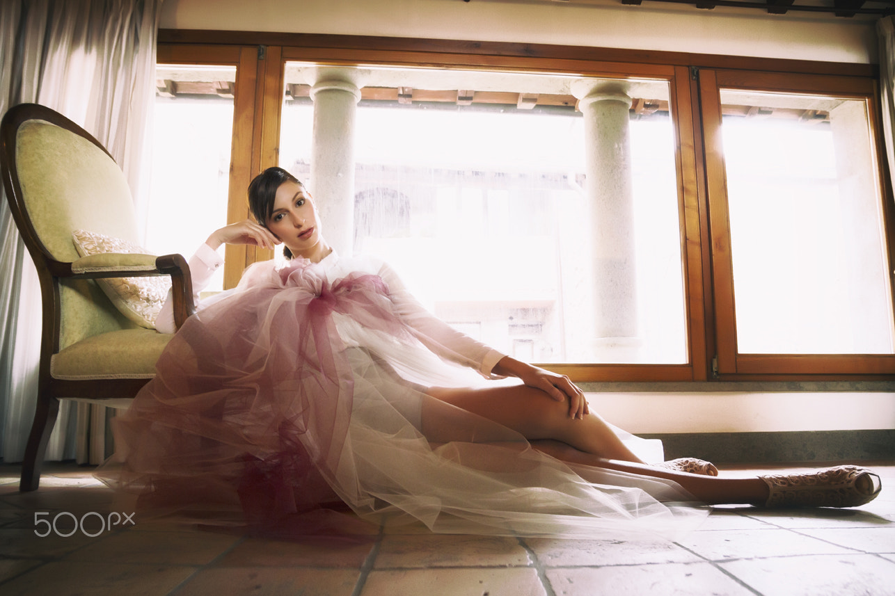 Canon EOS 7D + Sigma 18-50mm f/2.8 Macro sample photo. Fashion decadence, carlotta photography