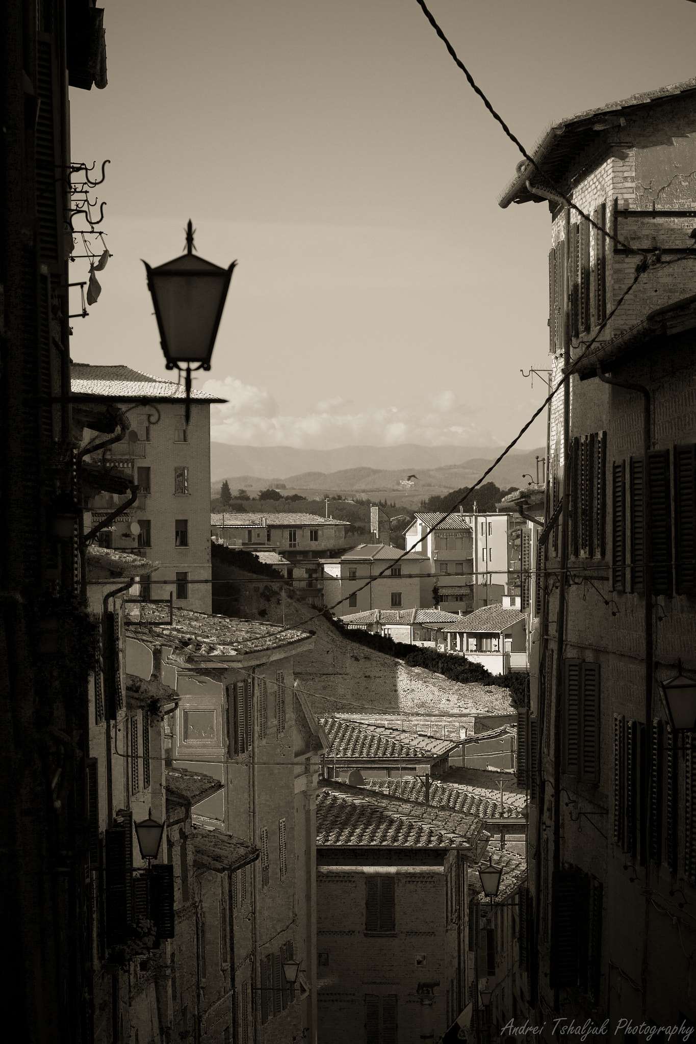 Canon EOS 7D Mark II + Sigma 85mm F1.4 EX DG HSM sample photo. Siena city photography