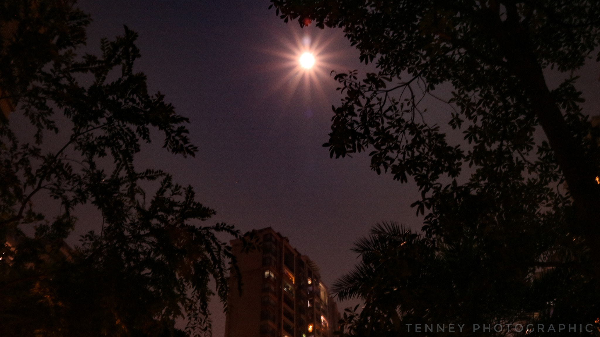 Canon EOS M3 + Canon EF-M 15-45mm F3.5-6.3 IS STM sample photo. Super moon photography