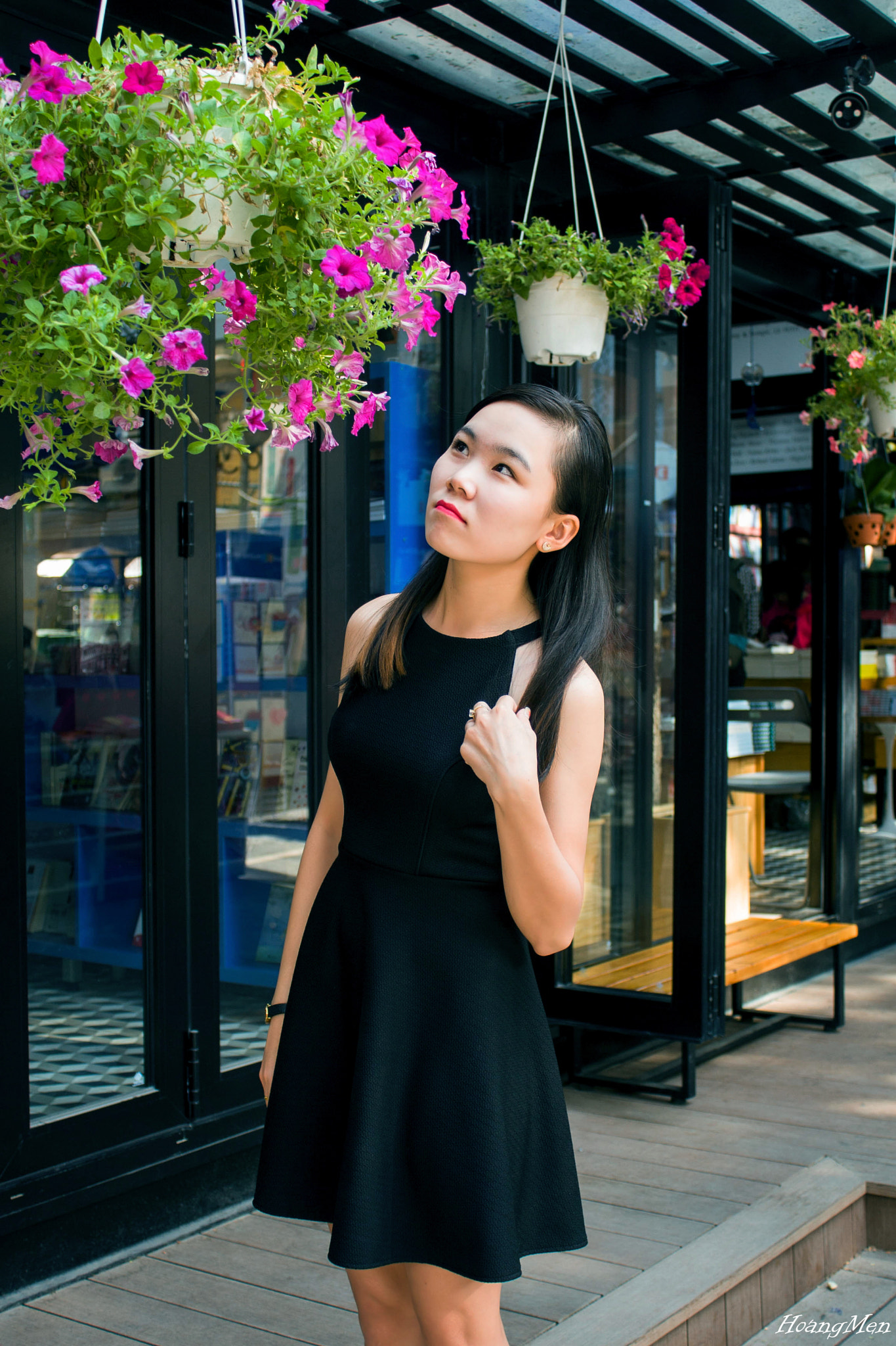 Canon EOS 30D sample photo. Beloved woman and flowers photography