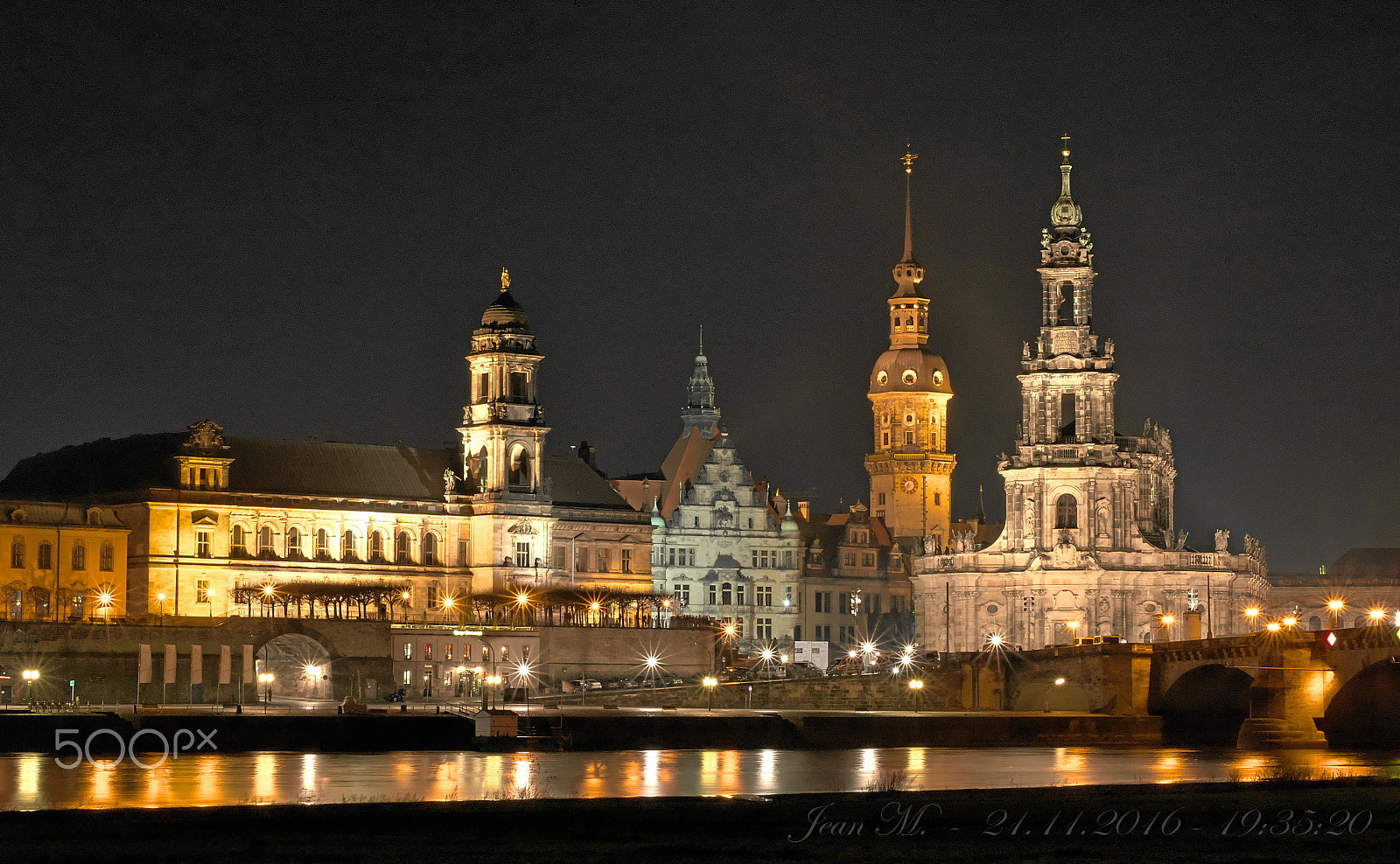 50mm F/1.8 G sample photo. Dresden am 2016-11-21_19:35:20 photography