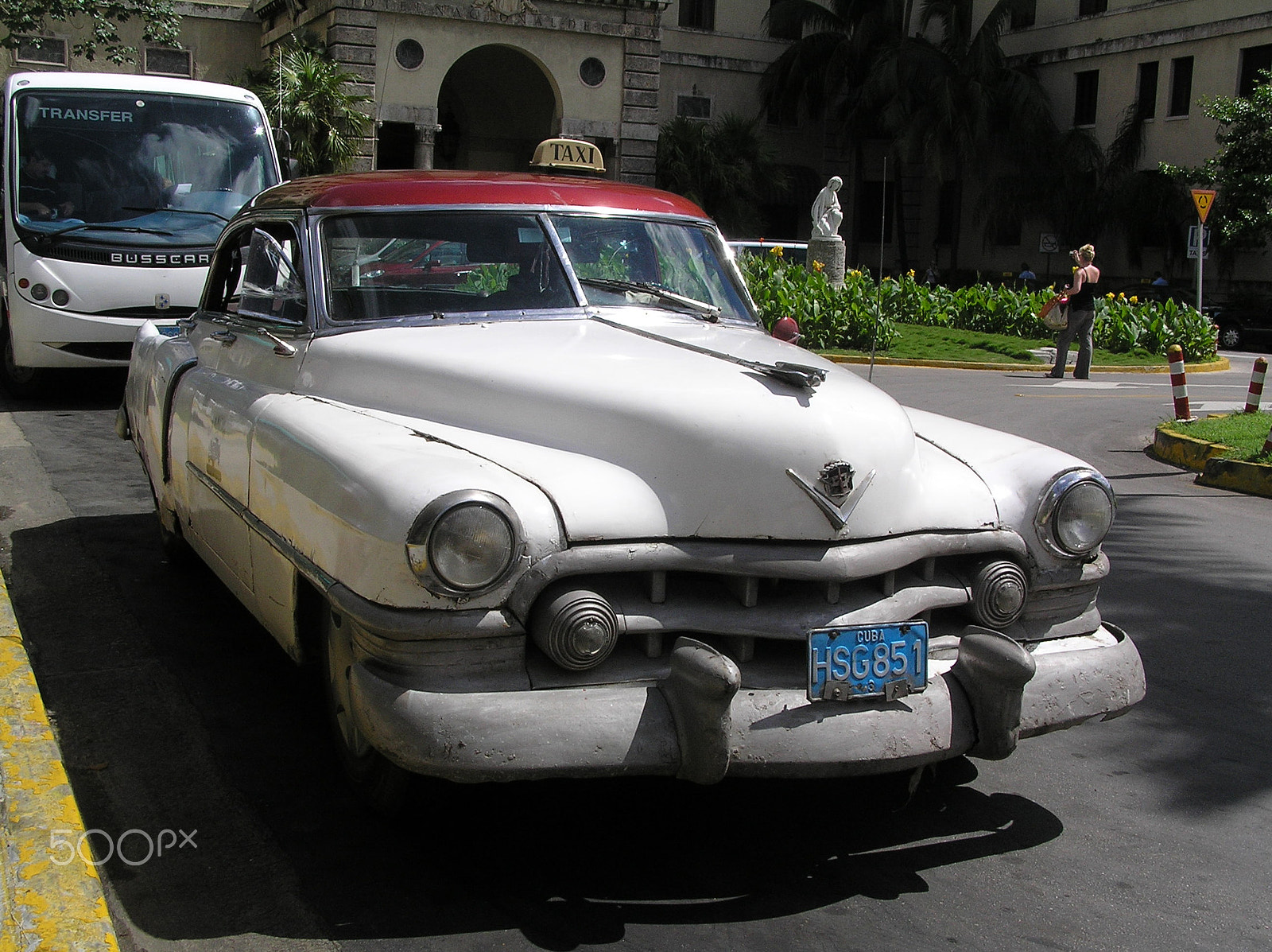 Olympus C765UZ sample photo. Oldtimer taxi photography