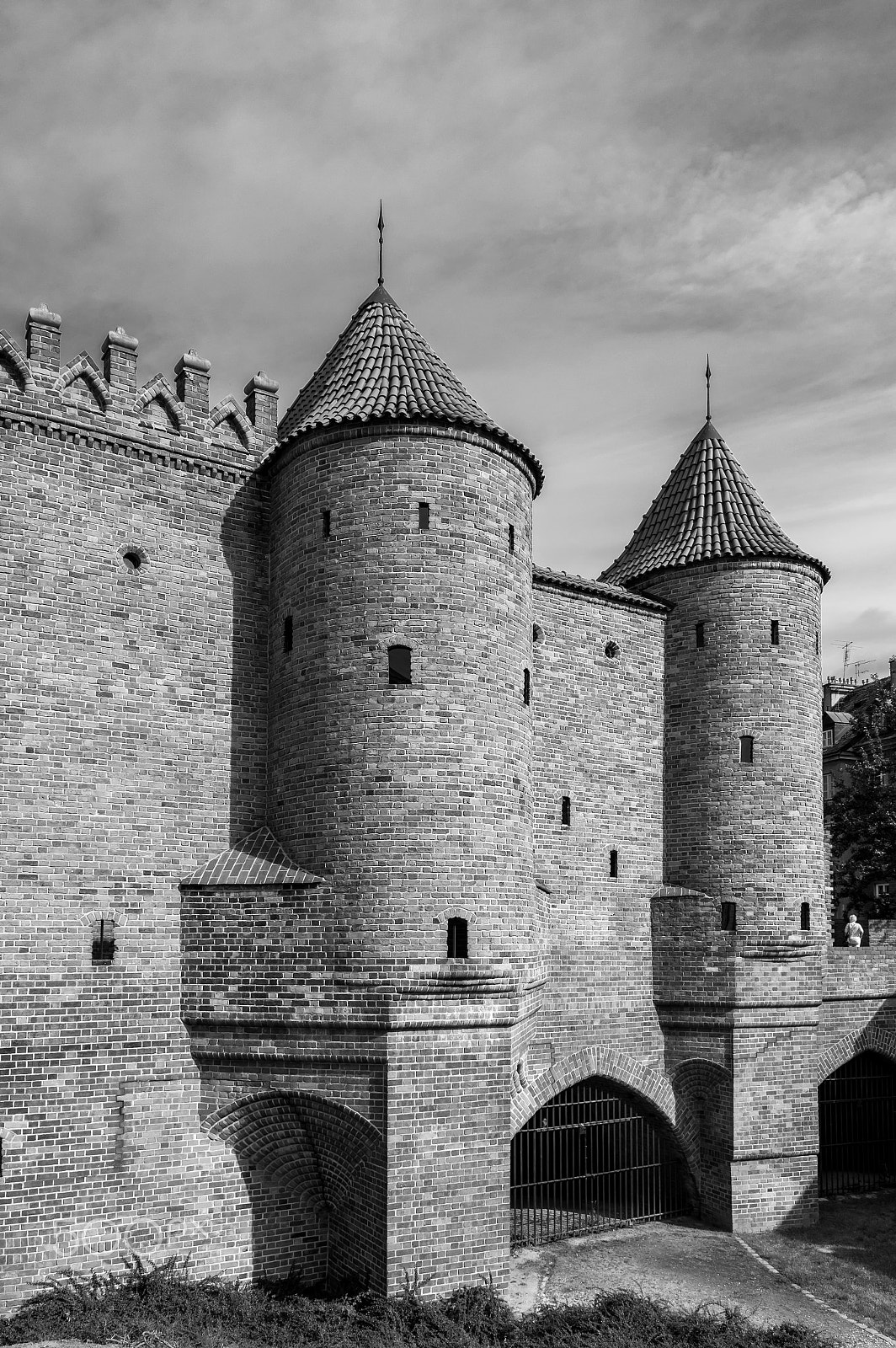 Sigma 17-50mm F2.8 EX DC HSM sample photo. Old fortifications photography