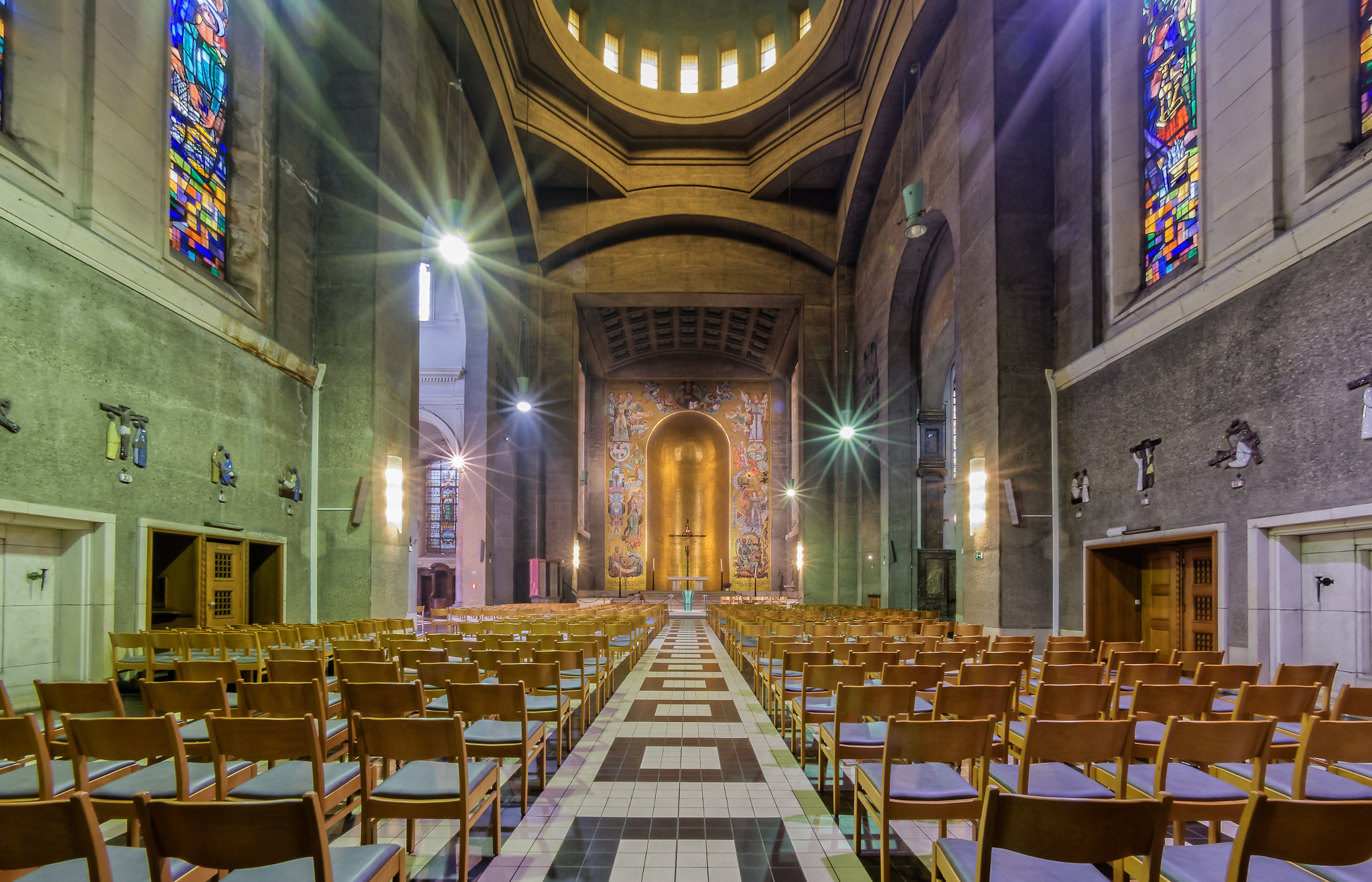 Nikon AF DX Fisheye-Nikkor 10.5mm F2.8G ED sample photo. The golden church photography