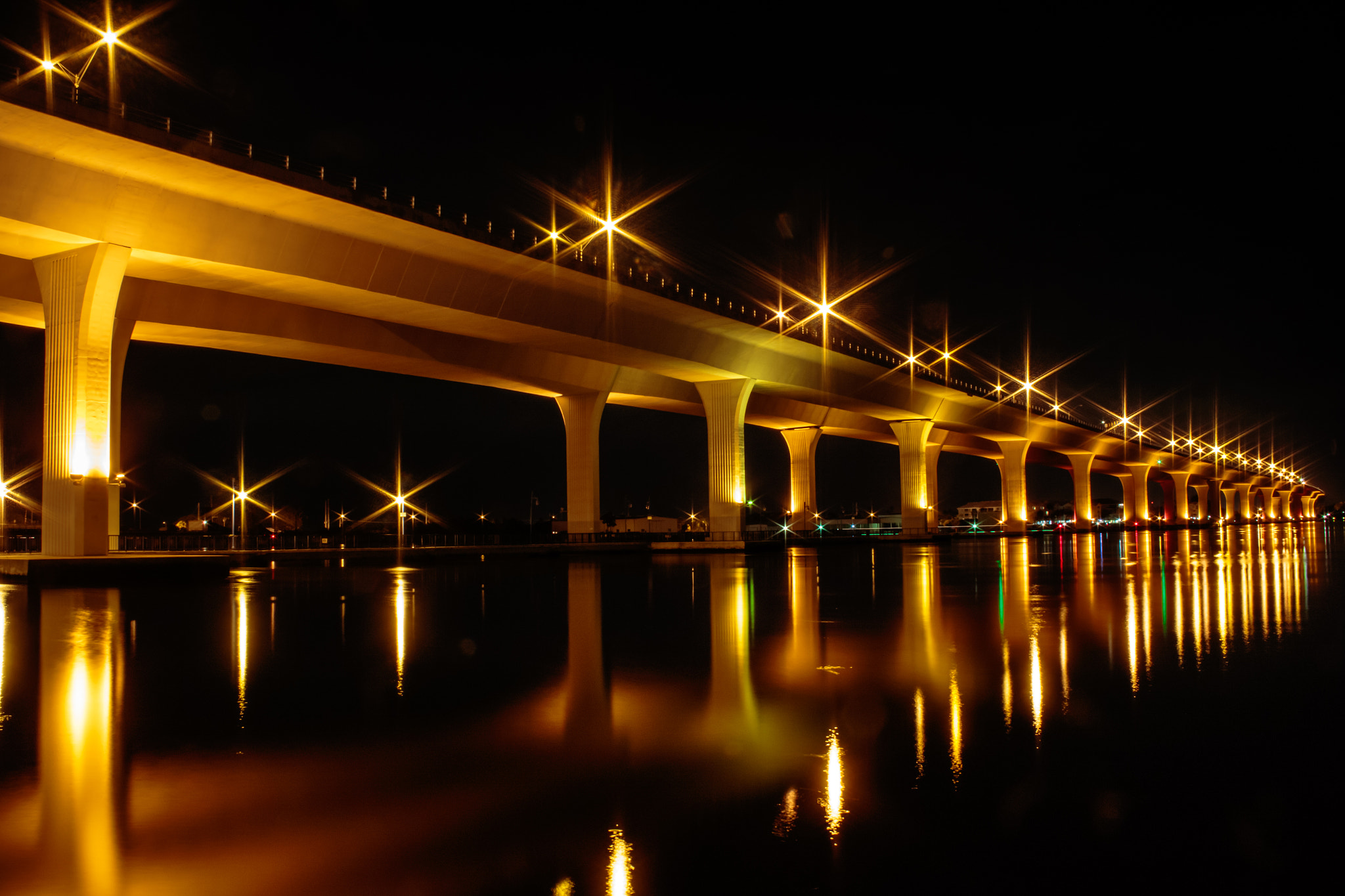 Canon EF-S 18-135mm F3.5-5.6 IS sample photo. Roosevelt bridge photography