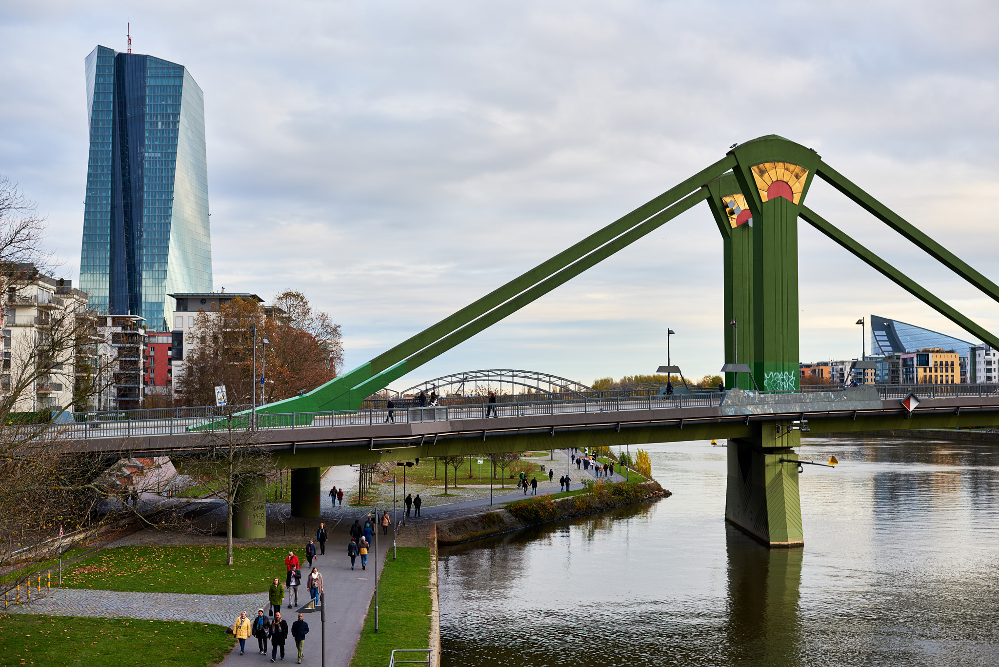 Nikon AF-S Nikkor 50mm F1.4G sample photo. Frankfurt, flößerbrücke und ezb photography