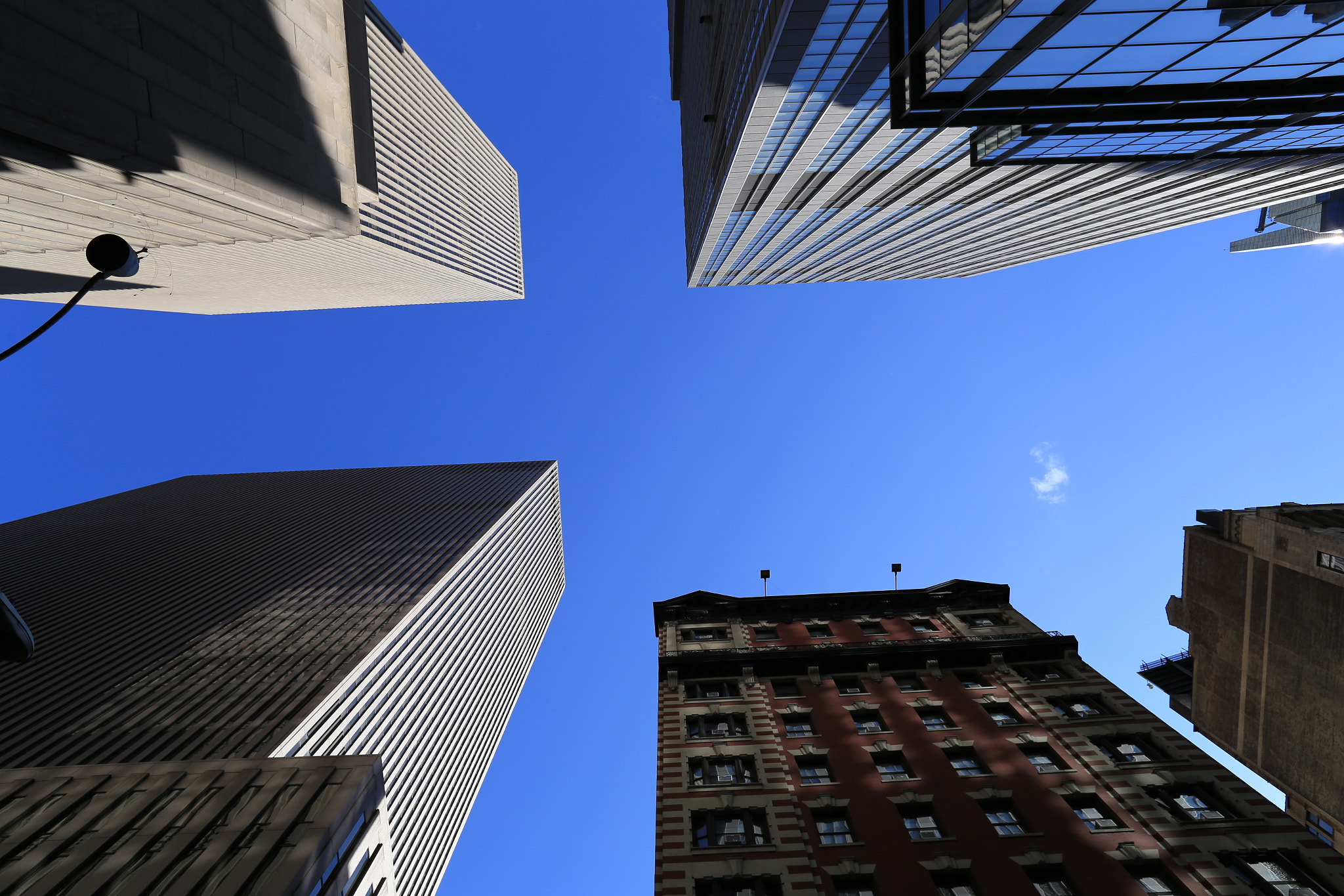Canon EOS 6D + Canon EF 20mm F2.8 USM sample photo. Img photography