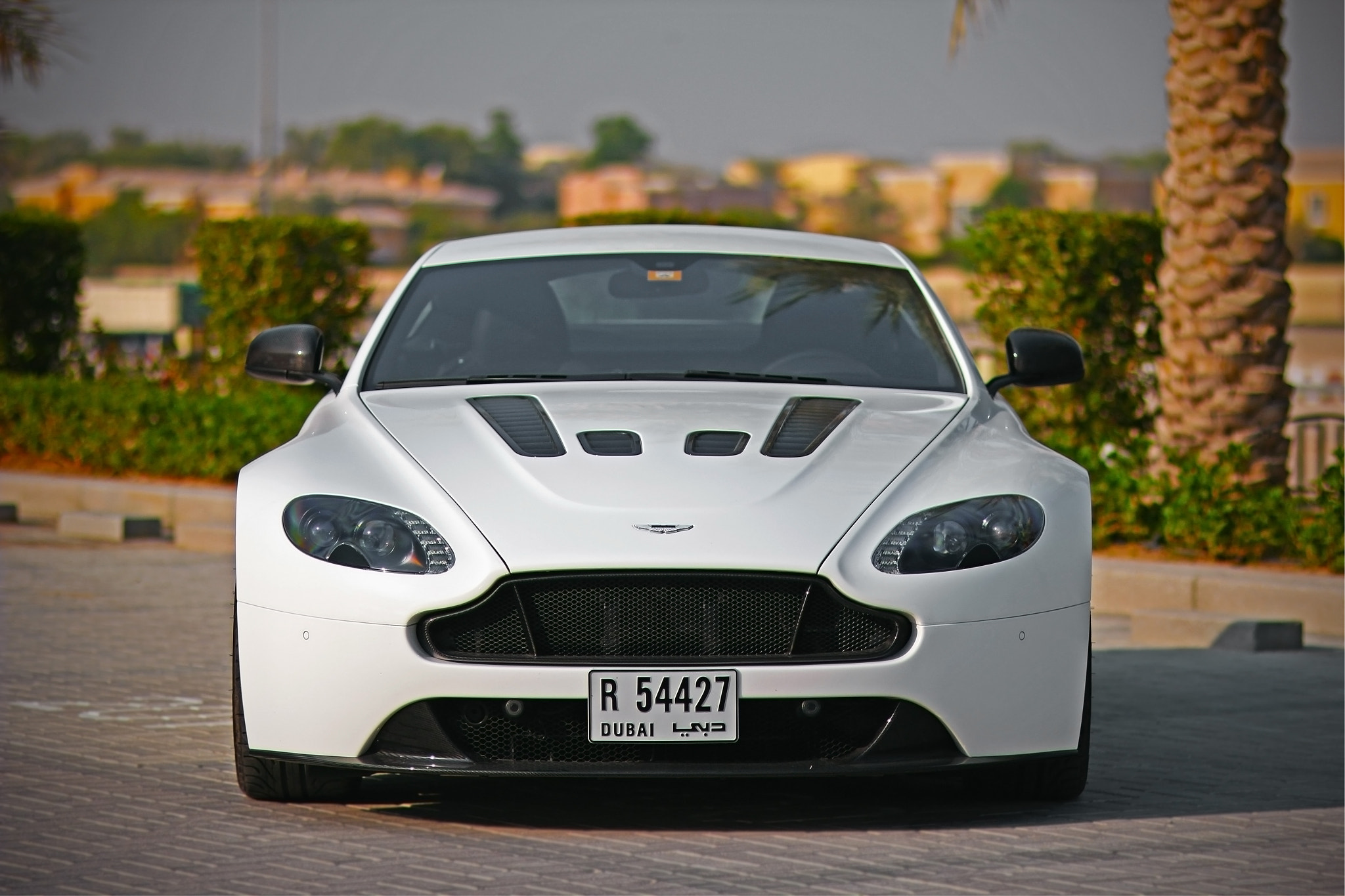 Sigma 85mm F1.4 EX DG HSM sample photo. Aston martin vanquish s photography