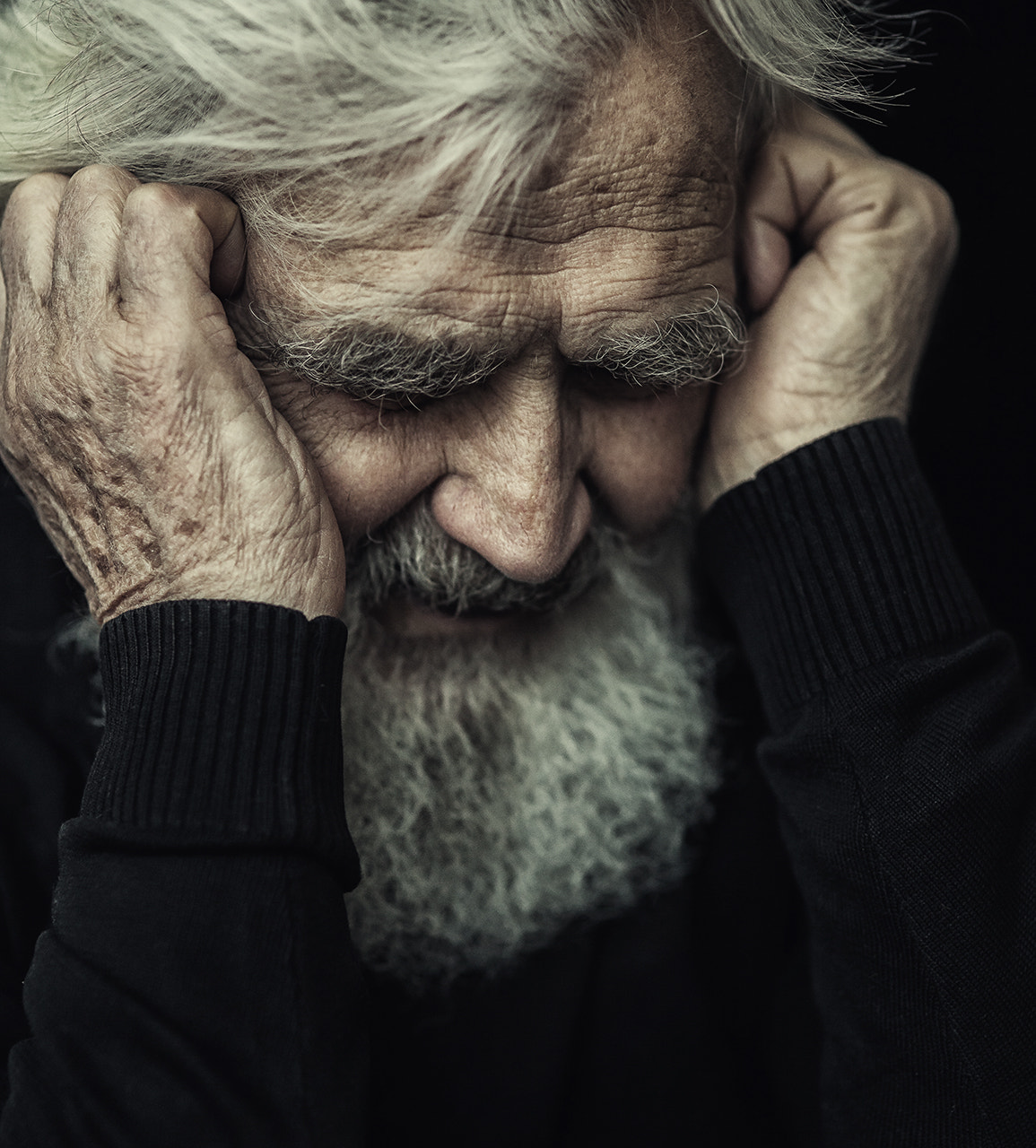 Sigma 85mm F1.4 EX DG HSM sample photo. My interpretation of the van gogh picture "man on chair". photography