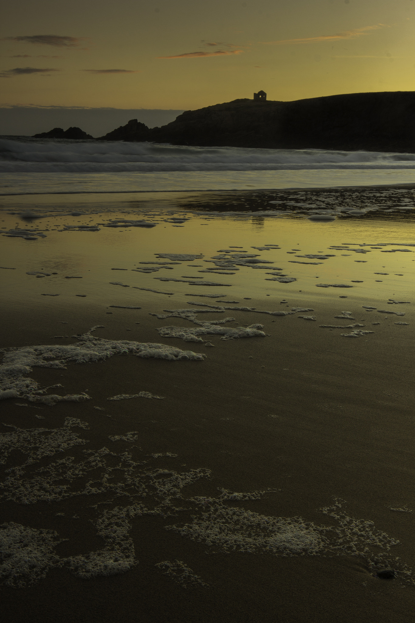 Canon EF 16-35mm F4L IS USM sample photo. Sunset reflections and foam photography