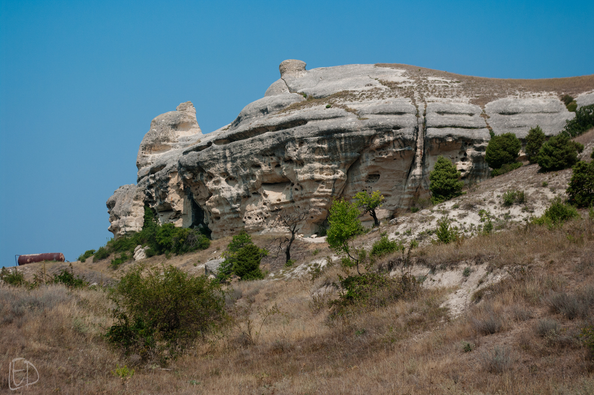Pentax K20D sample photo. Keepers of time photography
