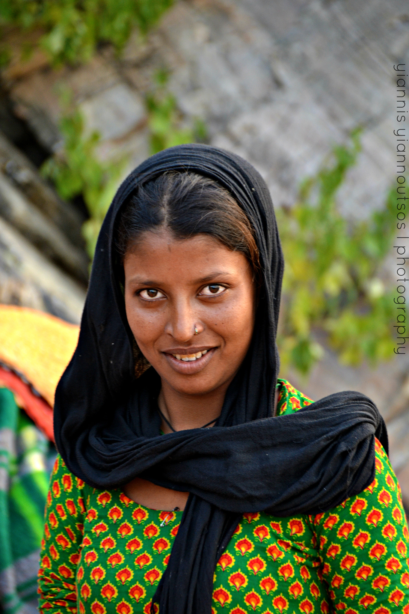 Nikon D3100 + Sigma 18-200mm F3.5-6.3 II DC OS HSM sample photo. Rajasthani girl photography