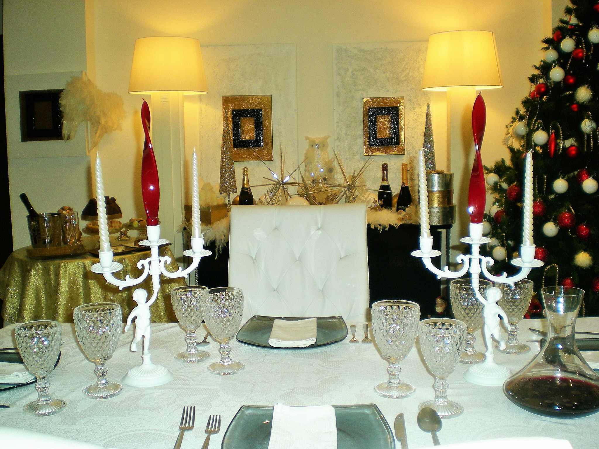 Nikon COOLPIX S200 sample photo. Christmas table photography