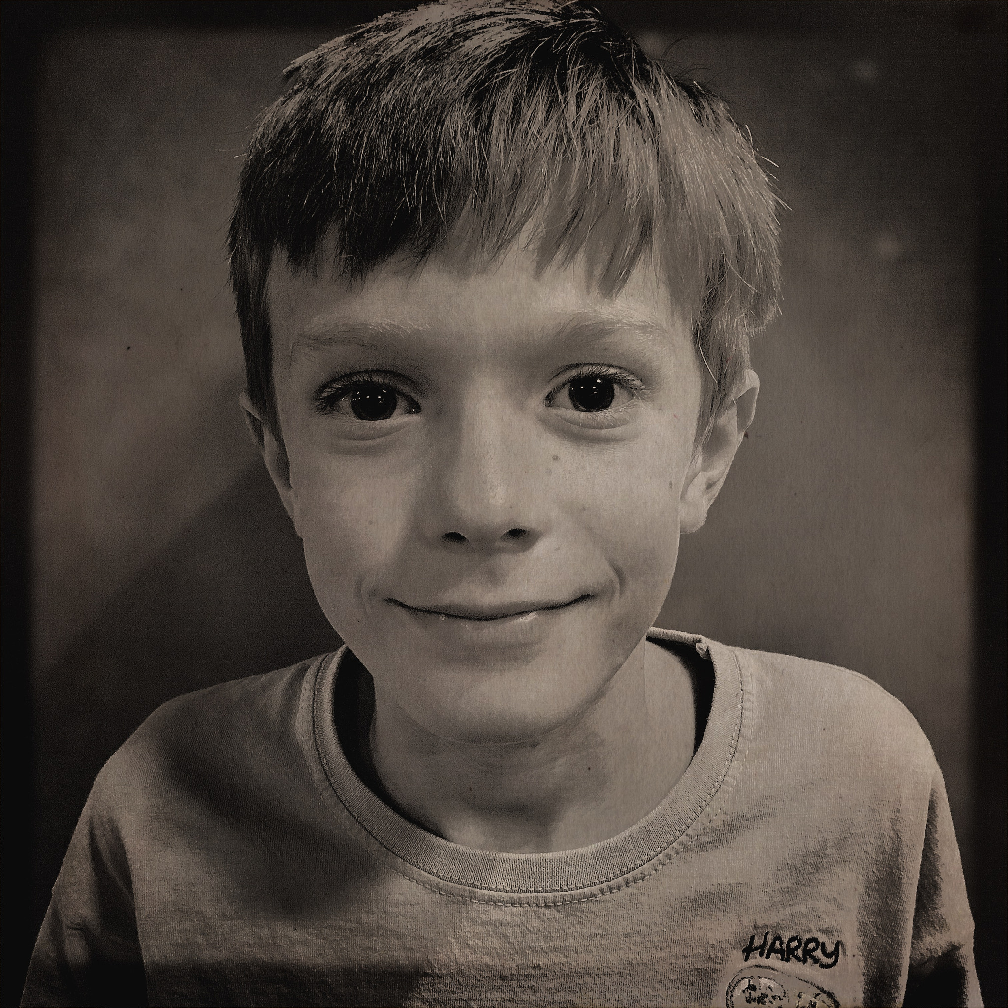 Hipstamatic 322 sample photo. Uk boy photography