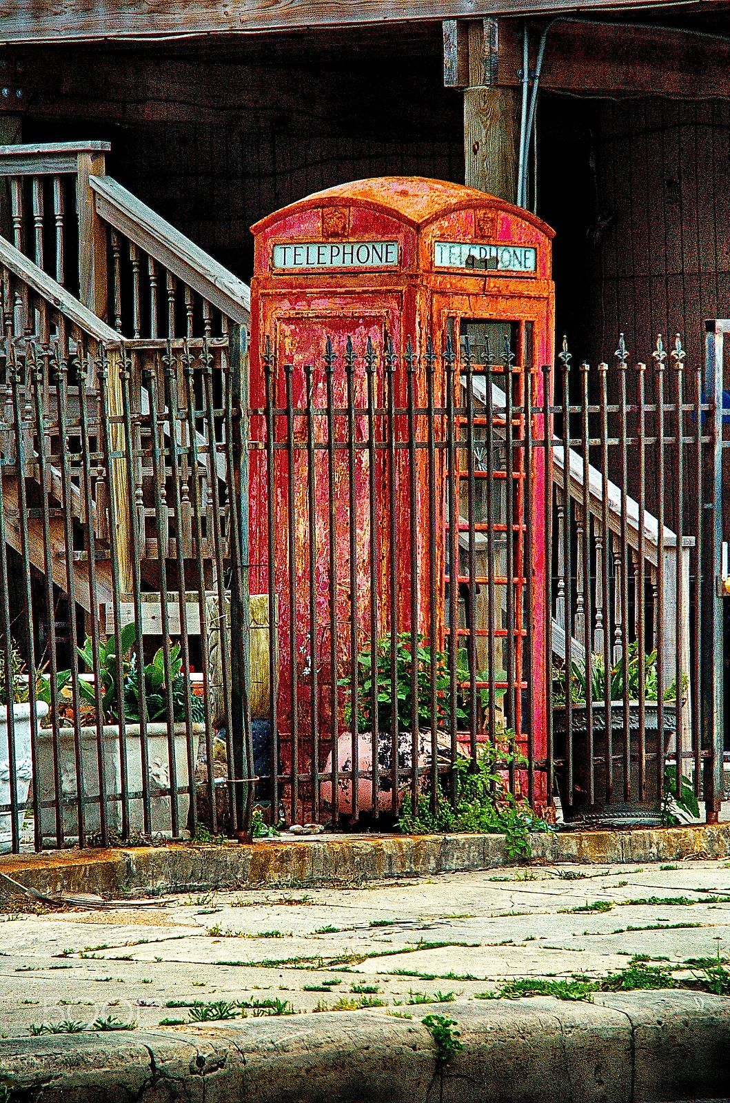 Nikon D2H sample photo. Old english phone booth photography