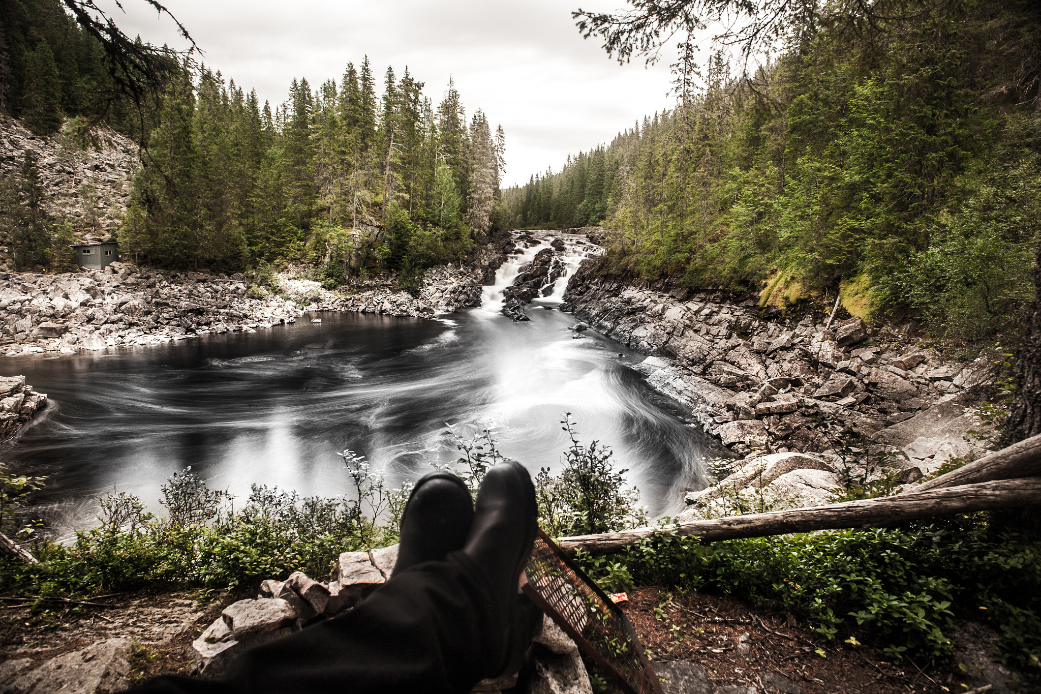 Canon EF 24mm F2.8 sample photo. Camp chill photography
